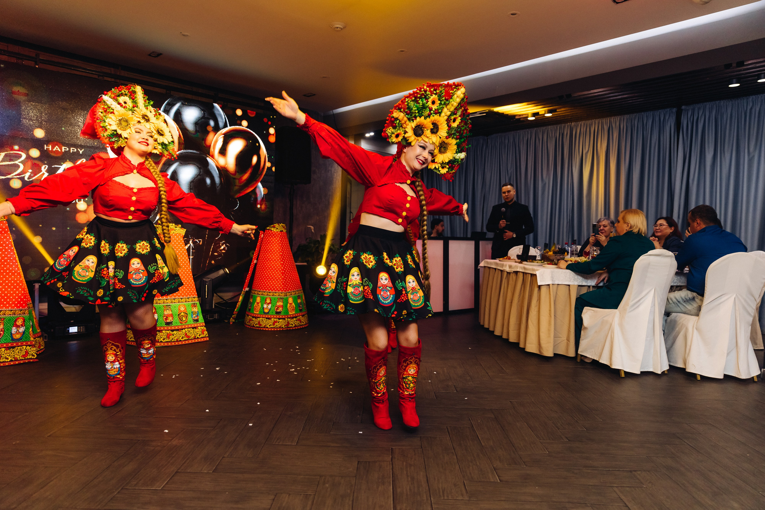 Юбилей в ресторане Вояж. Свадебный и семейный фотограф в Улан-Удэ