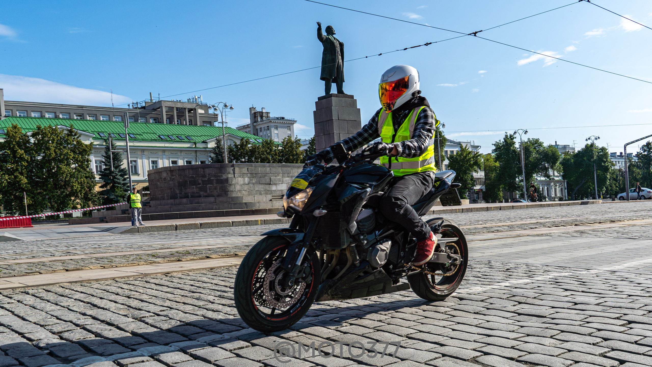 IRONSTAR Ekat 2025. Moto377