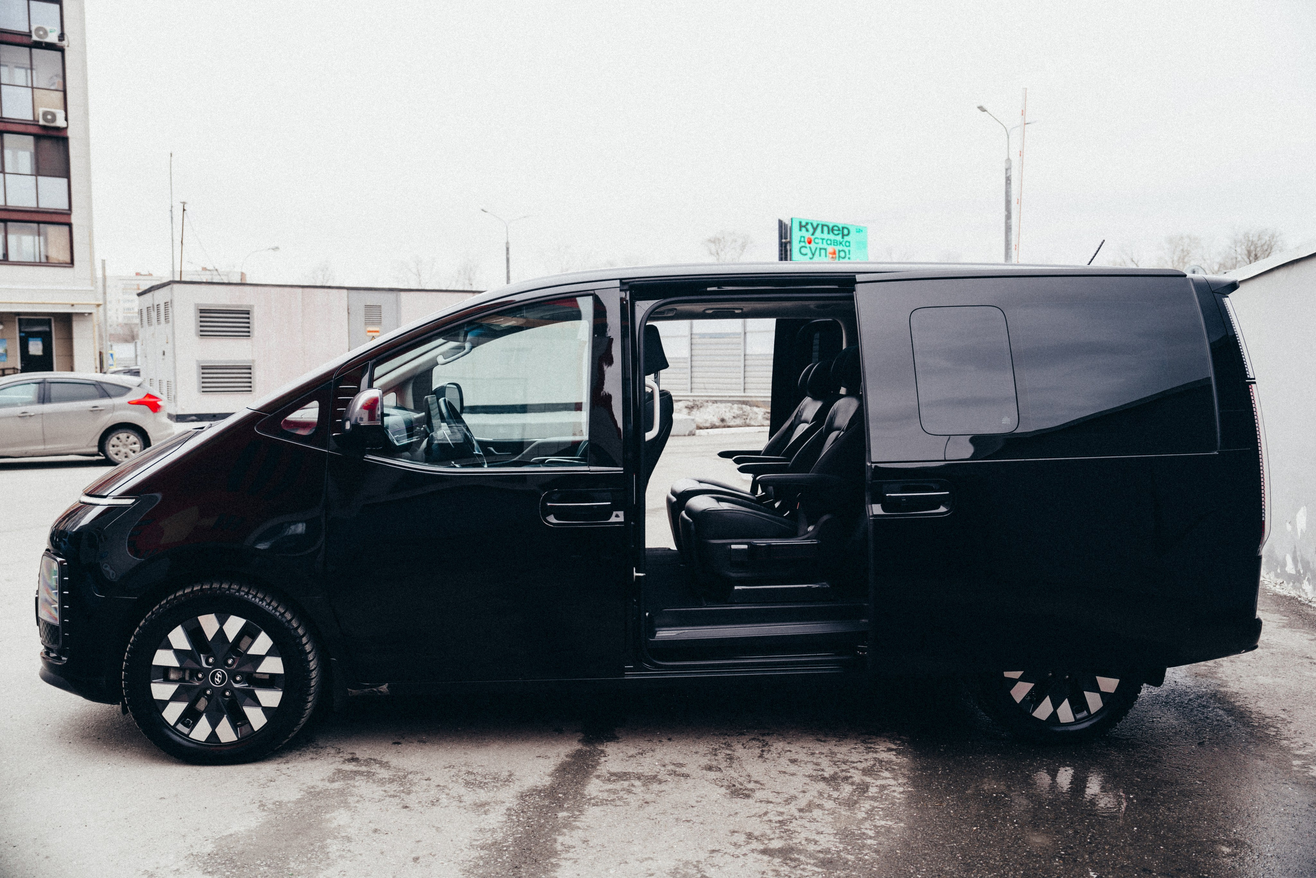 Hyundai Staria. Идеальные портреты для соцсетей — Фотограф Ленар