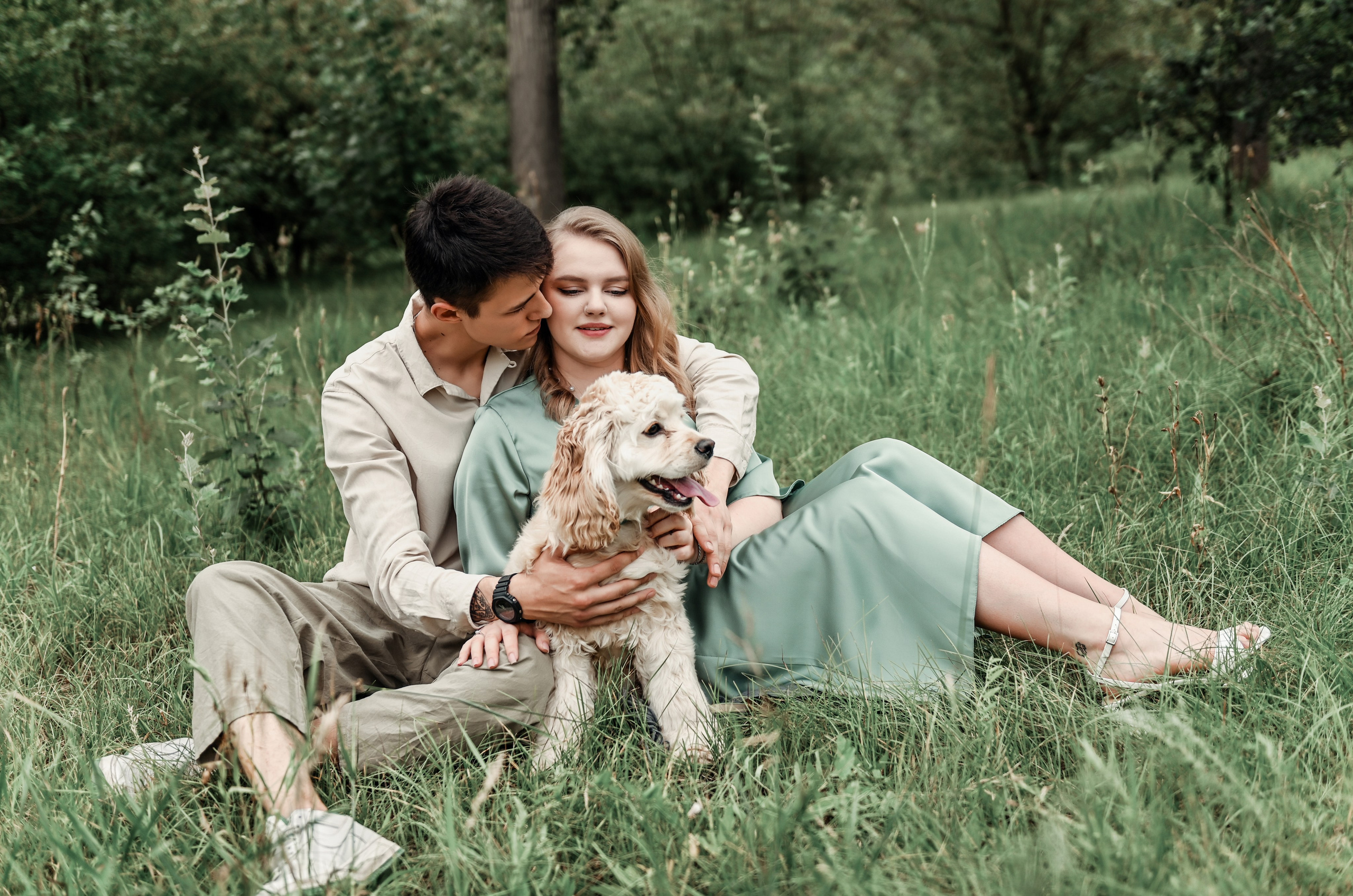 Love story прогулка вместе с песиком))). Свадебный, семейный, детский, контент фотограф в Омске Максим Ильин