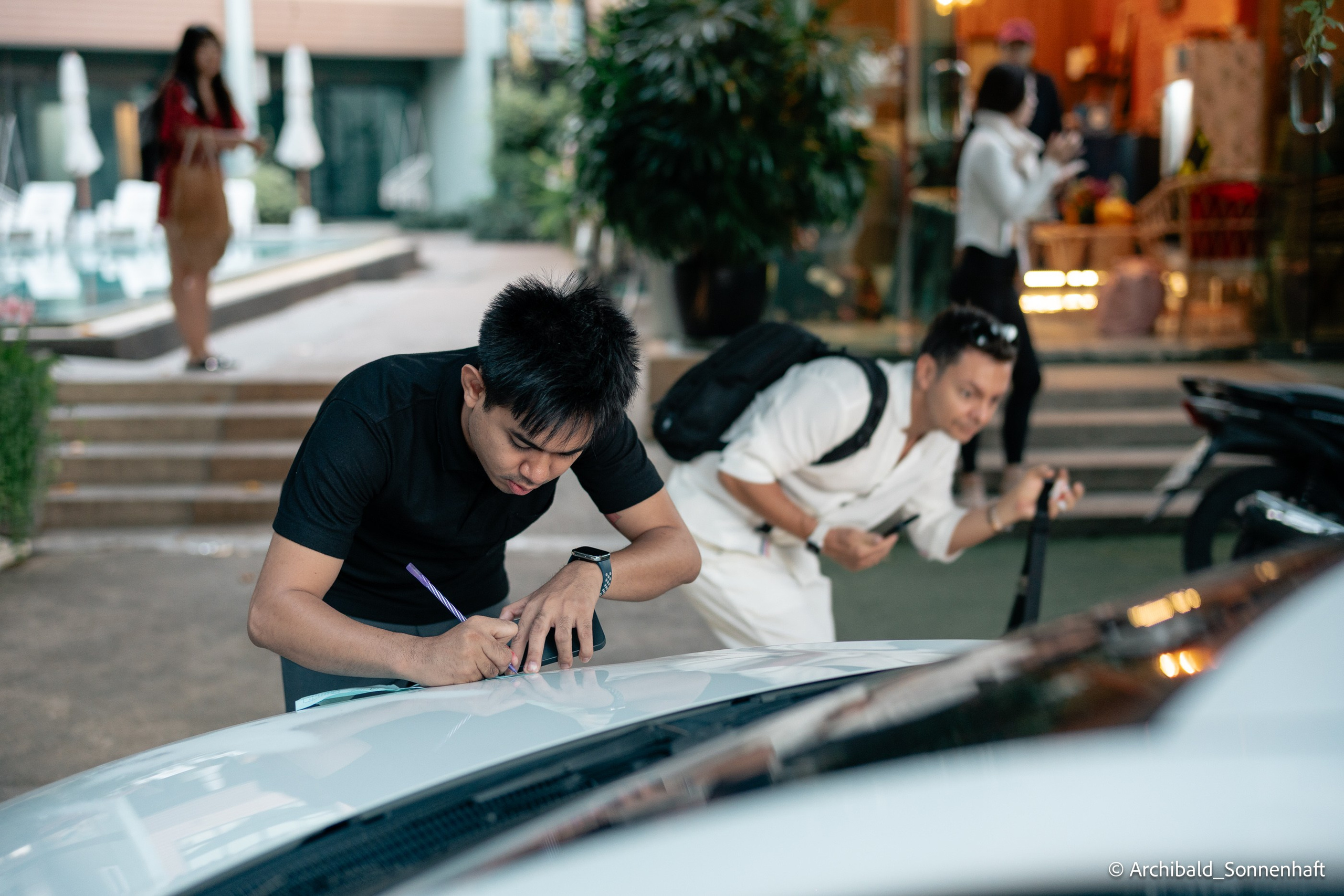 Thai monk. Photographer in Guangzhou, China. Archibald Sonnenhaft