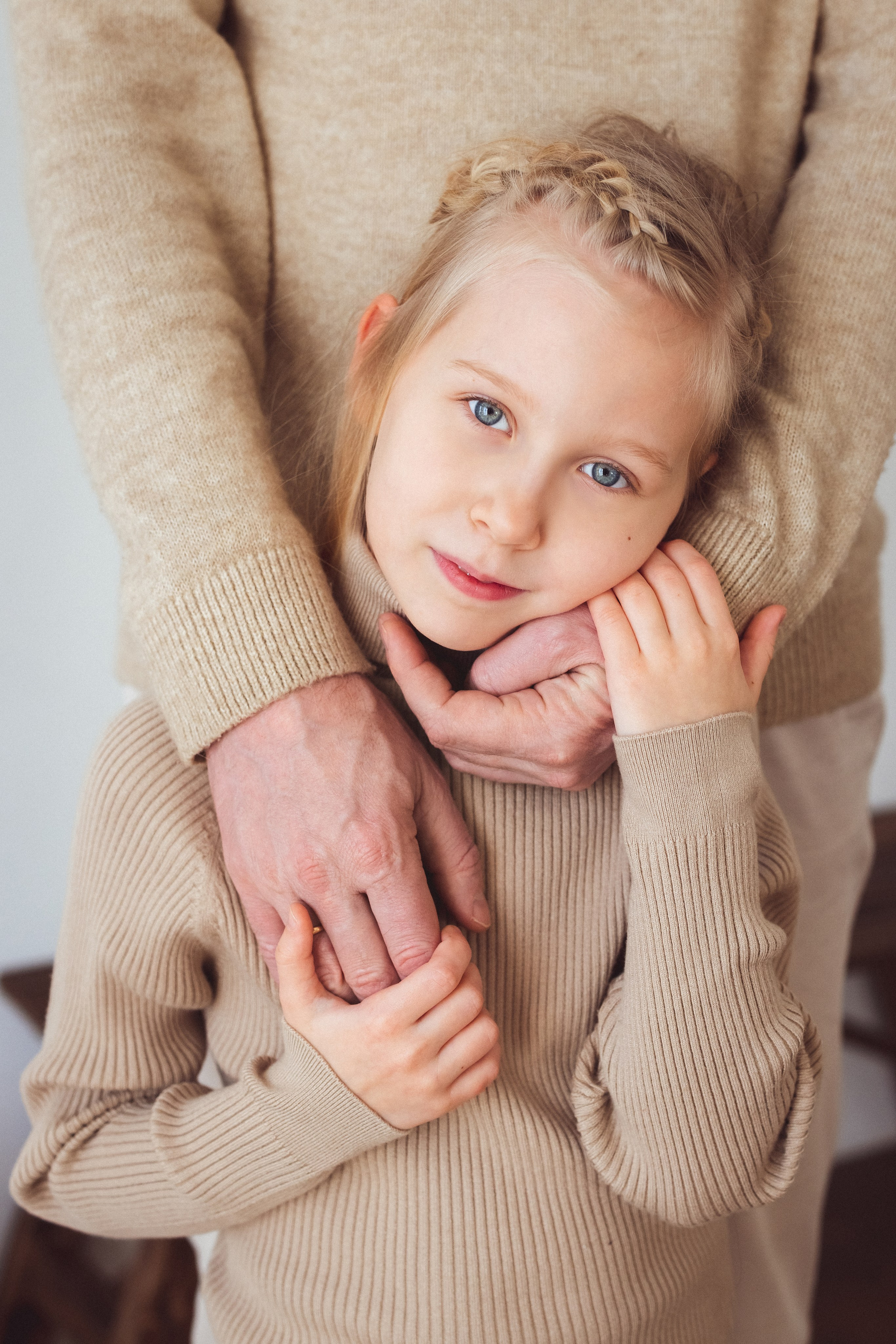 Семейная фотосессия в фотостудии «Mestone». Семейный и детский фотограф в Краснодаре Анна Трашкова