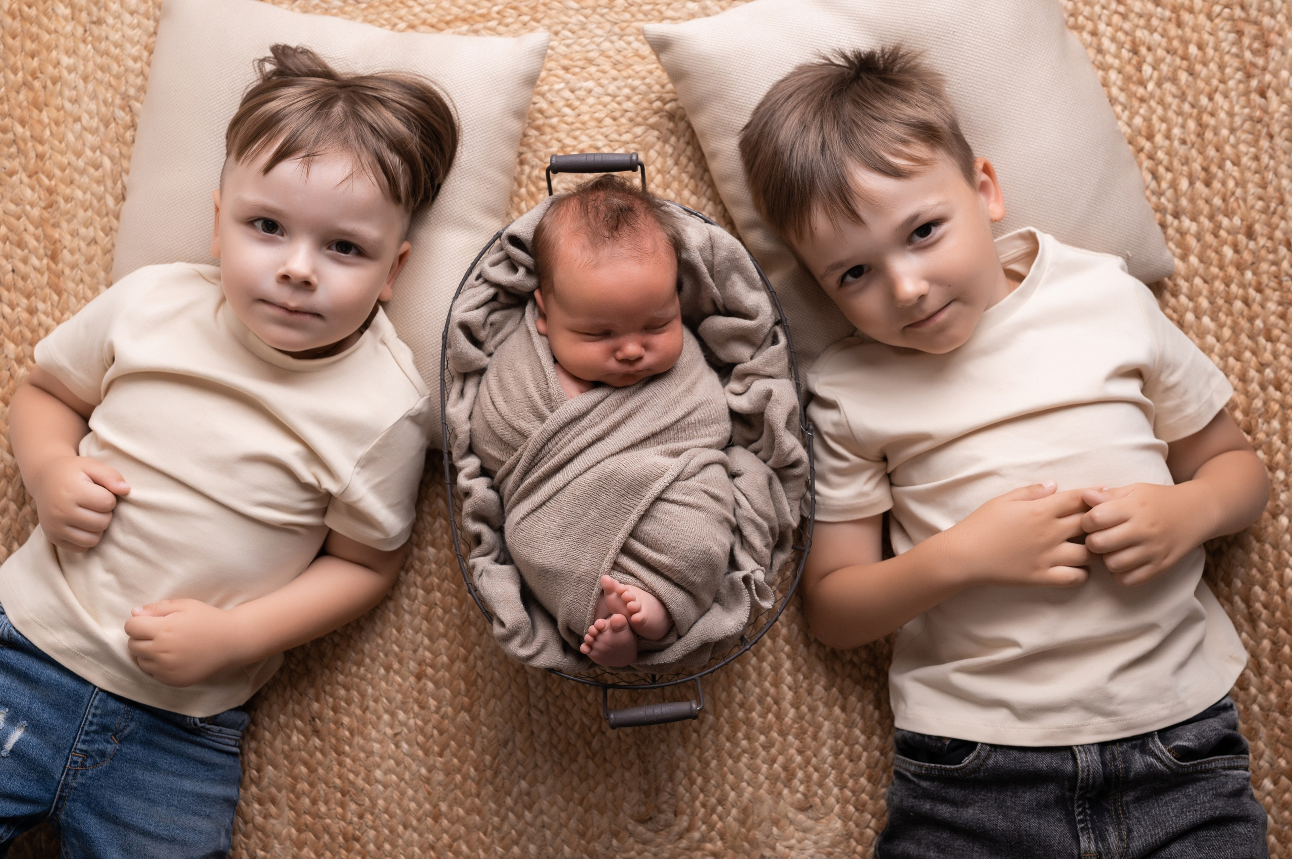 братья с новорожденным спб