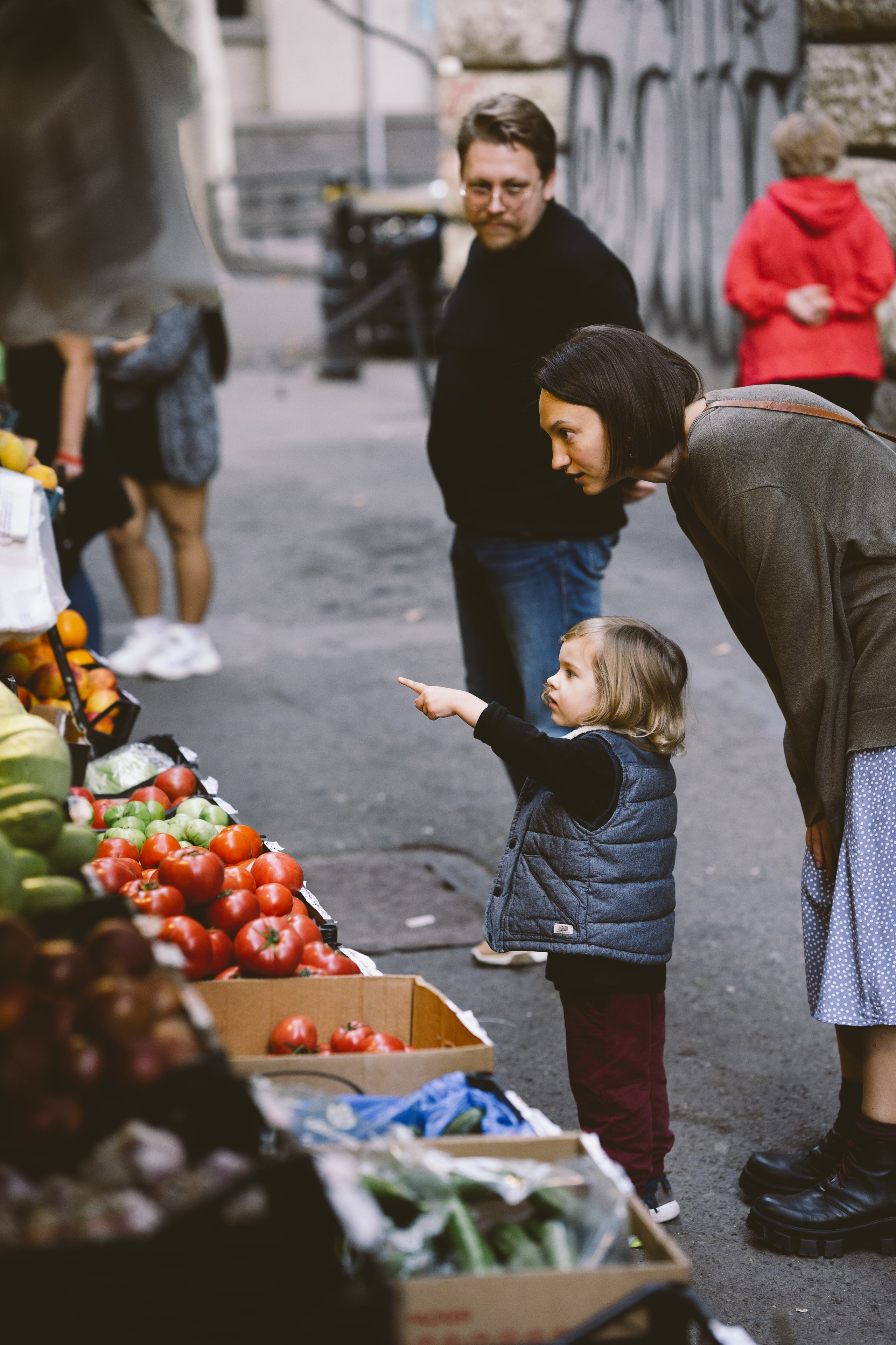 …история о прогулке в старом городе и семье. Марковы: фото, видео, кино и книги