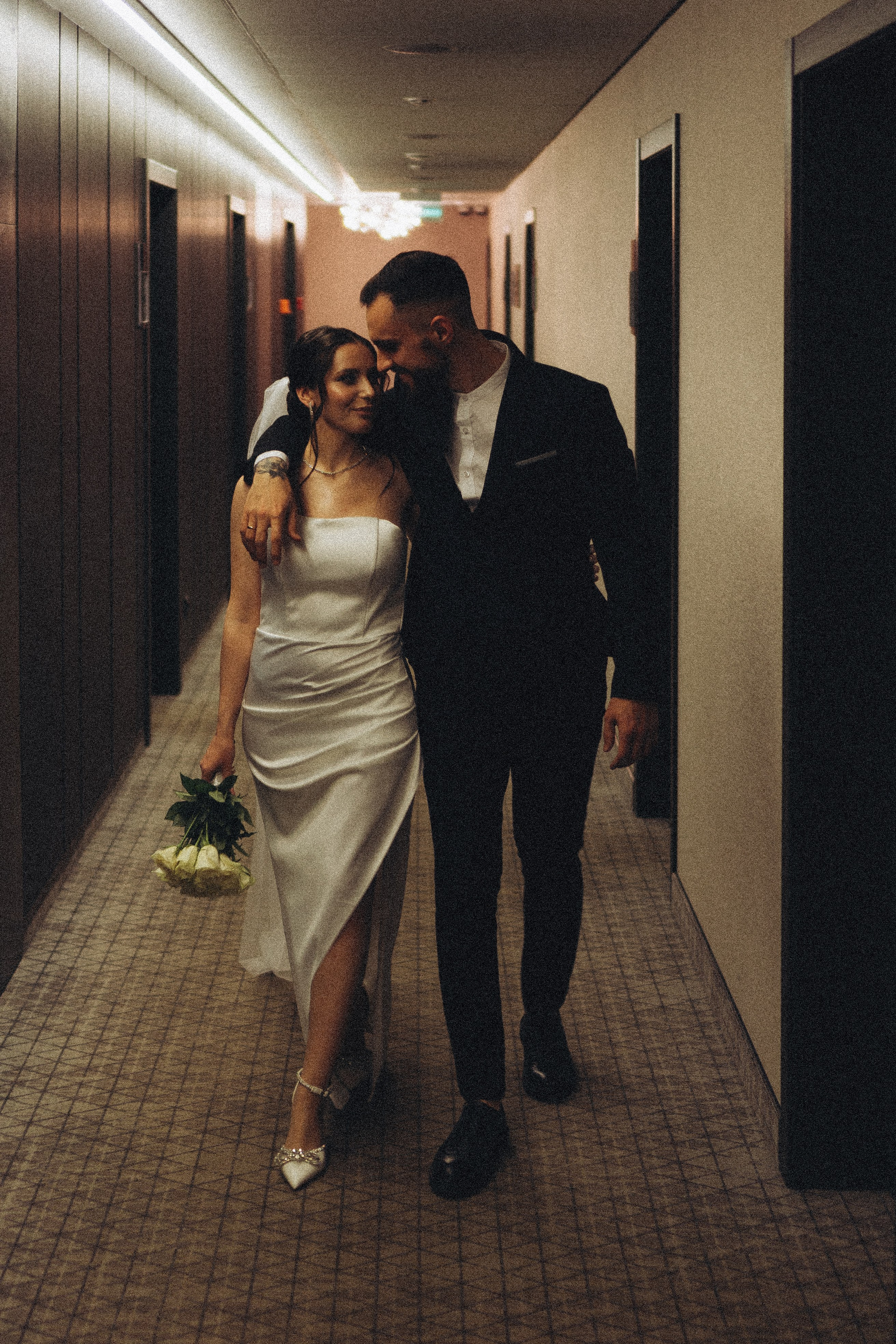 СВАДЕБНАЯ СЬЕМКА СБОРОВ ЖЕНИХА И НЕВЕСТЫ В ОТЕЛЕ И ТАКЖЕ ФОТОСЕССИИЯ В ОТЕЛЕЕ МЕГАПОЛИС БРЯНСК. Профессиональный фотограф, Санкт-Петербург — Виктория Богомолова