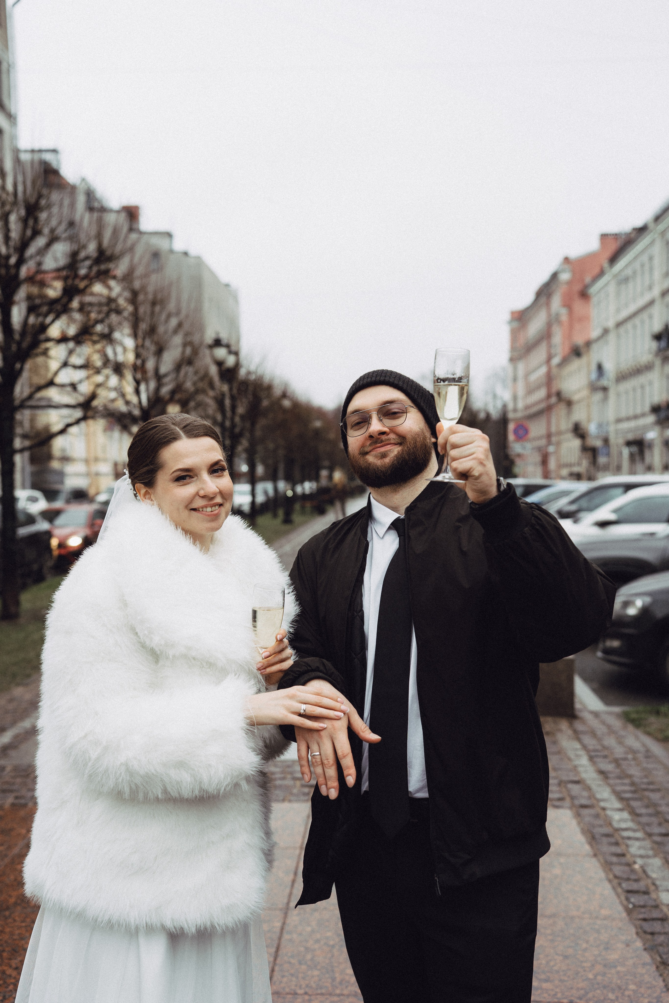 СВАДЕБНАЯ СЬЕМКА ВО ВТОРОМ ДВОРЦЕ (ДЕКАБРЬ) ТАКЖЕ СЬЕМКА В СТУДИИ НА ЧЕРНЫШЕВСКОЙ. Профессиональный фотограф, Санкт-Петербург — Виктория Богомолова