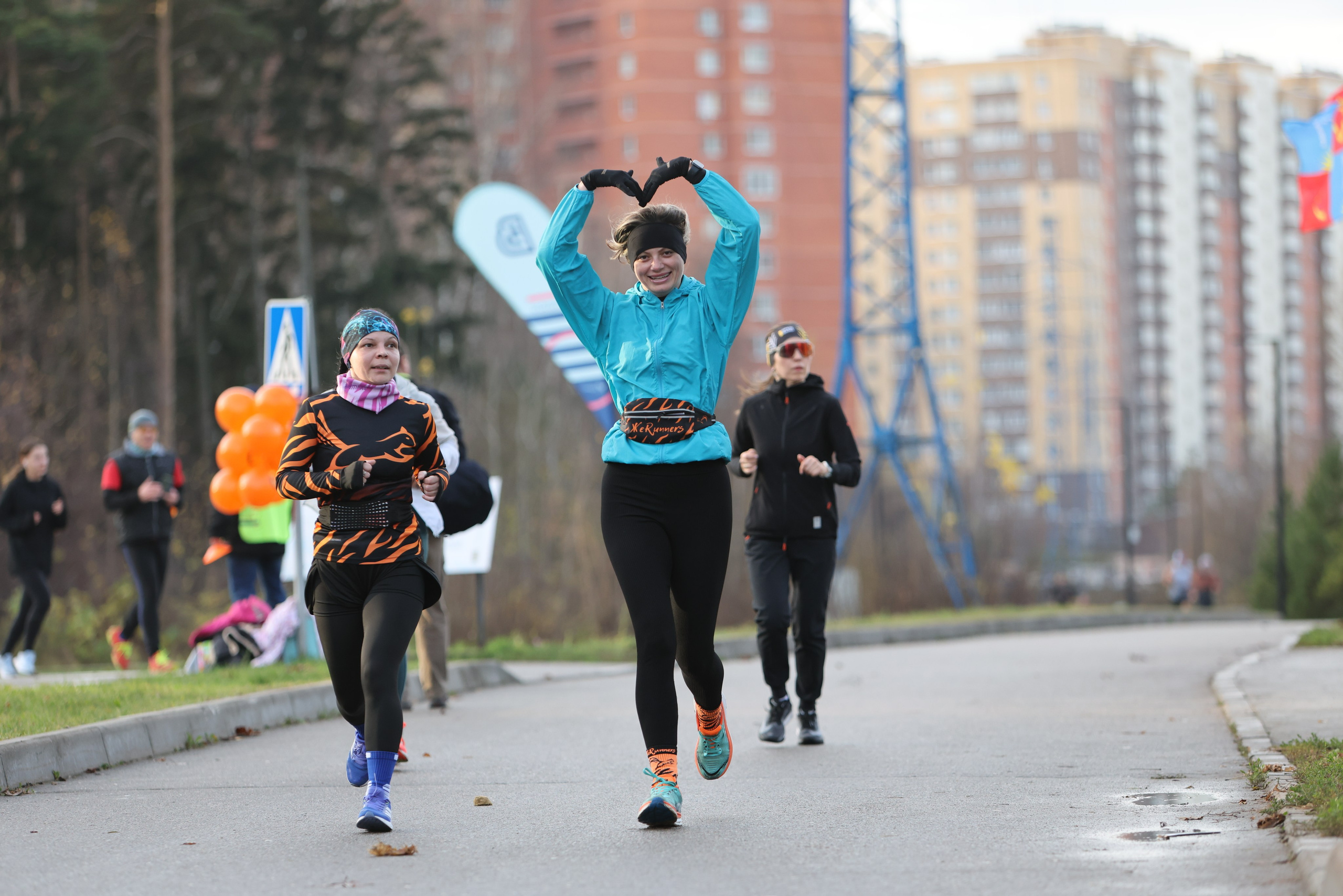 5 вёрст в Пестовском парке (Балашиха), 08.11.25. Фотограф Сергей Ловкий