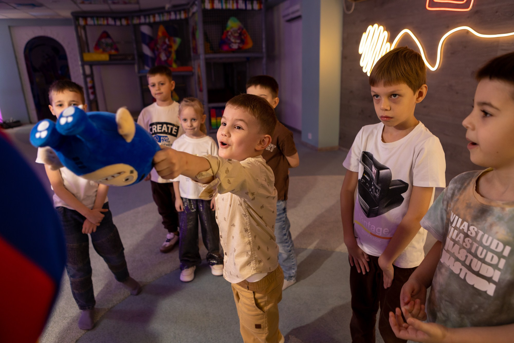 День рождения в Magic Room. Фотограф в Оренбурге. Профессиональный фотограф