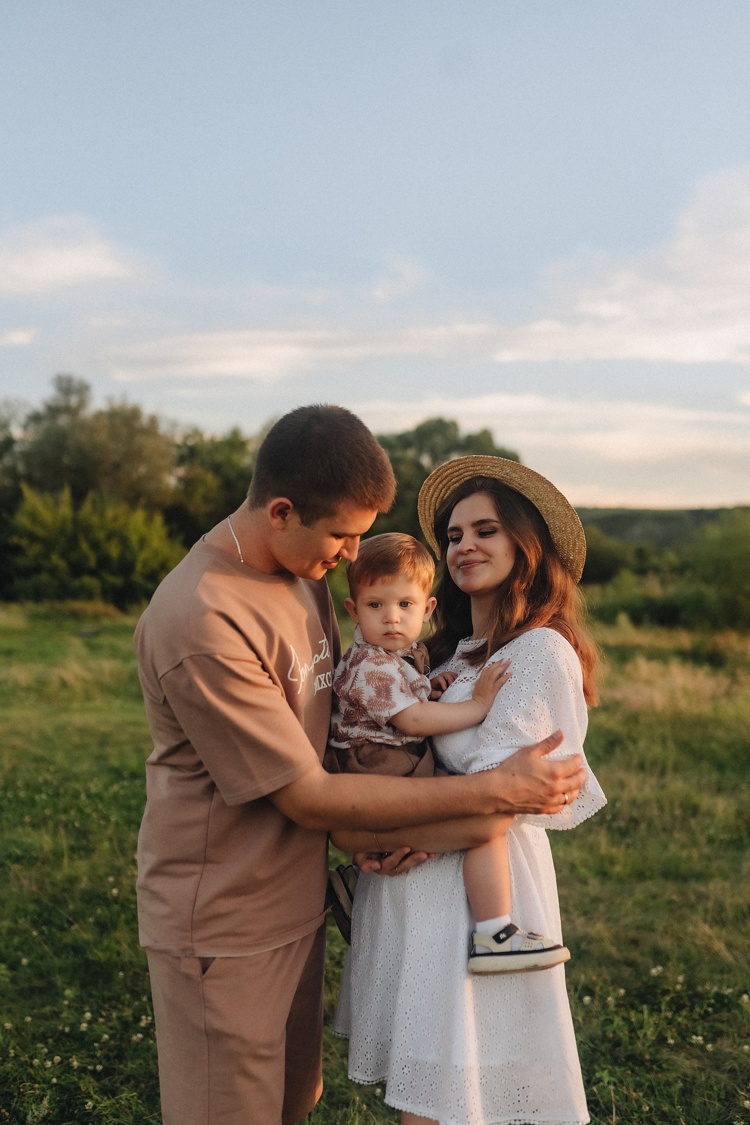 Светлана, Сергей и Женя | Семейная съемка на закате. Фотограф Карина Шмулёва. Воронеж и область