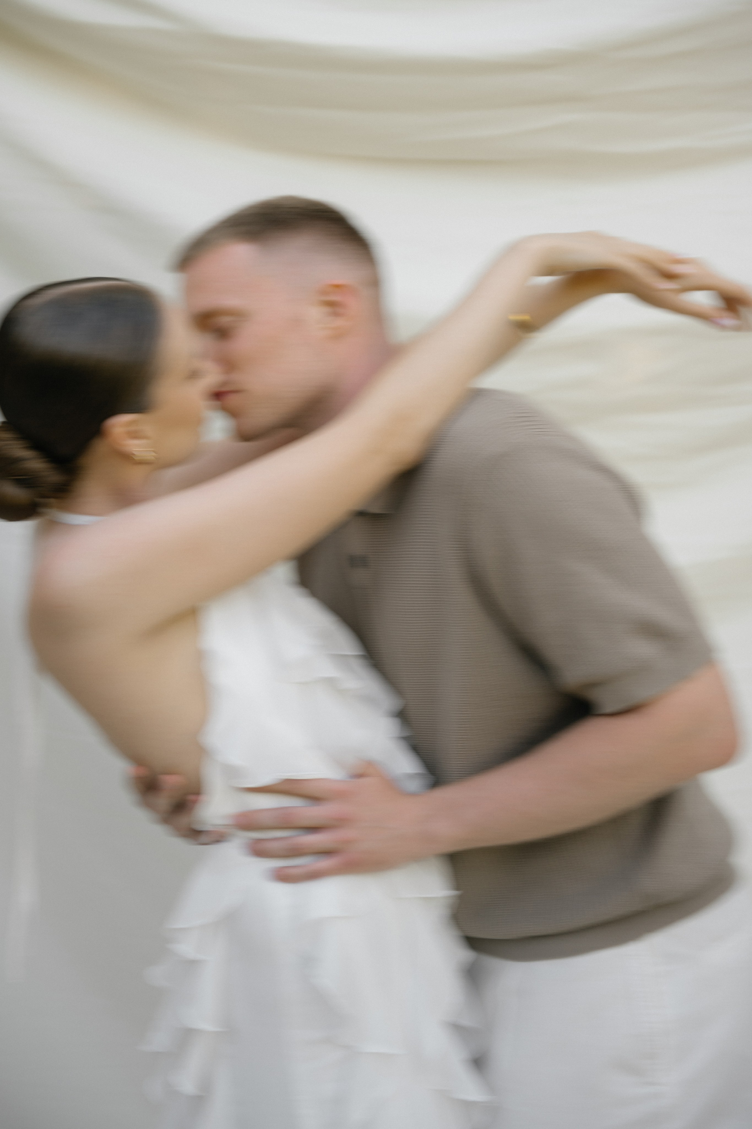 Wedding day in DELICE CHALET. Wedding PHOTOGRAPHER Andrew Vnukov