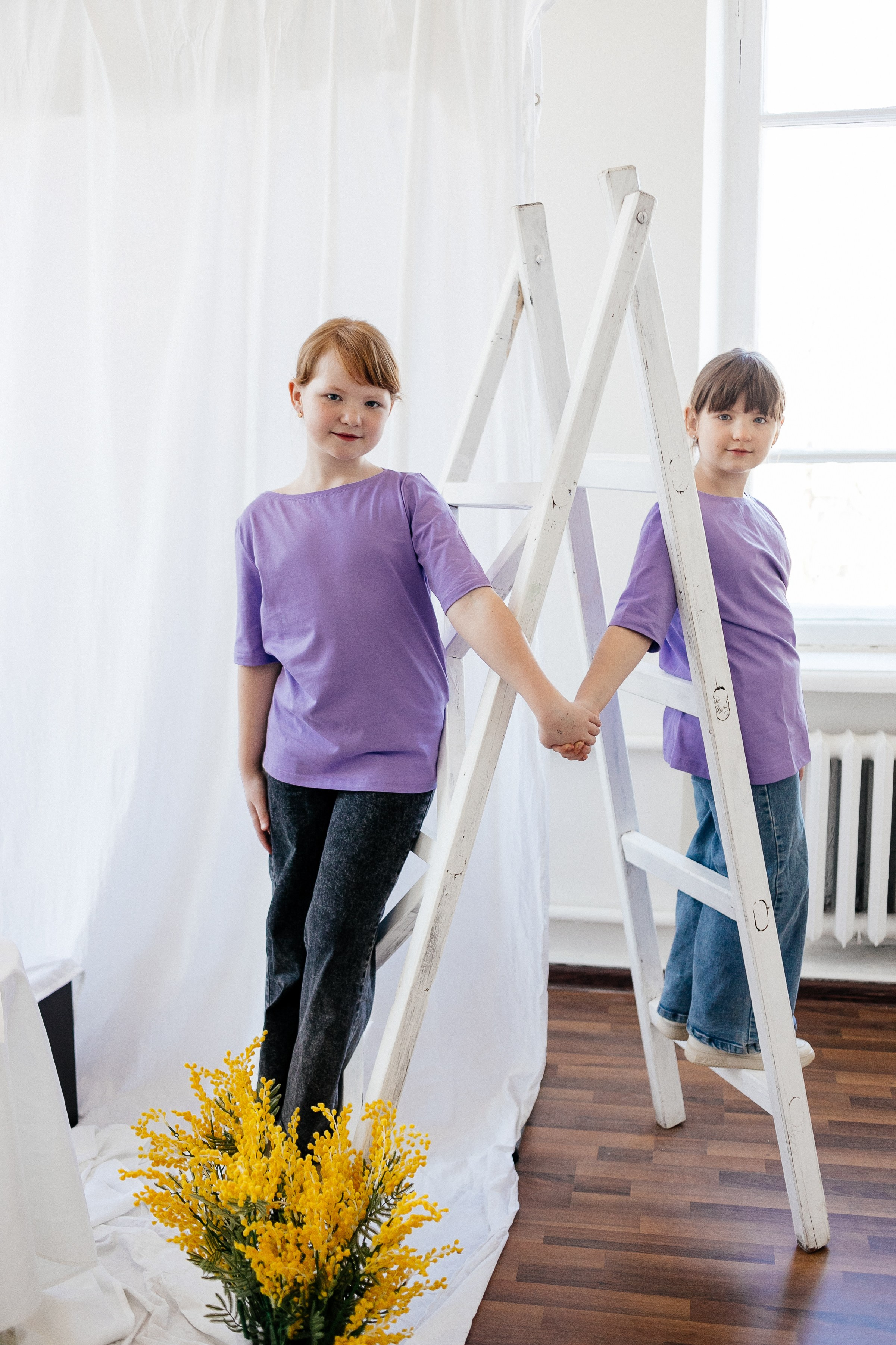 Весенняя семейная фотосессия мама и дочки