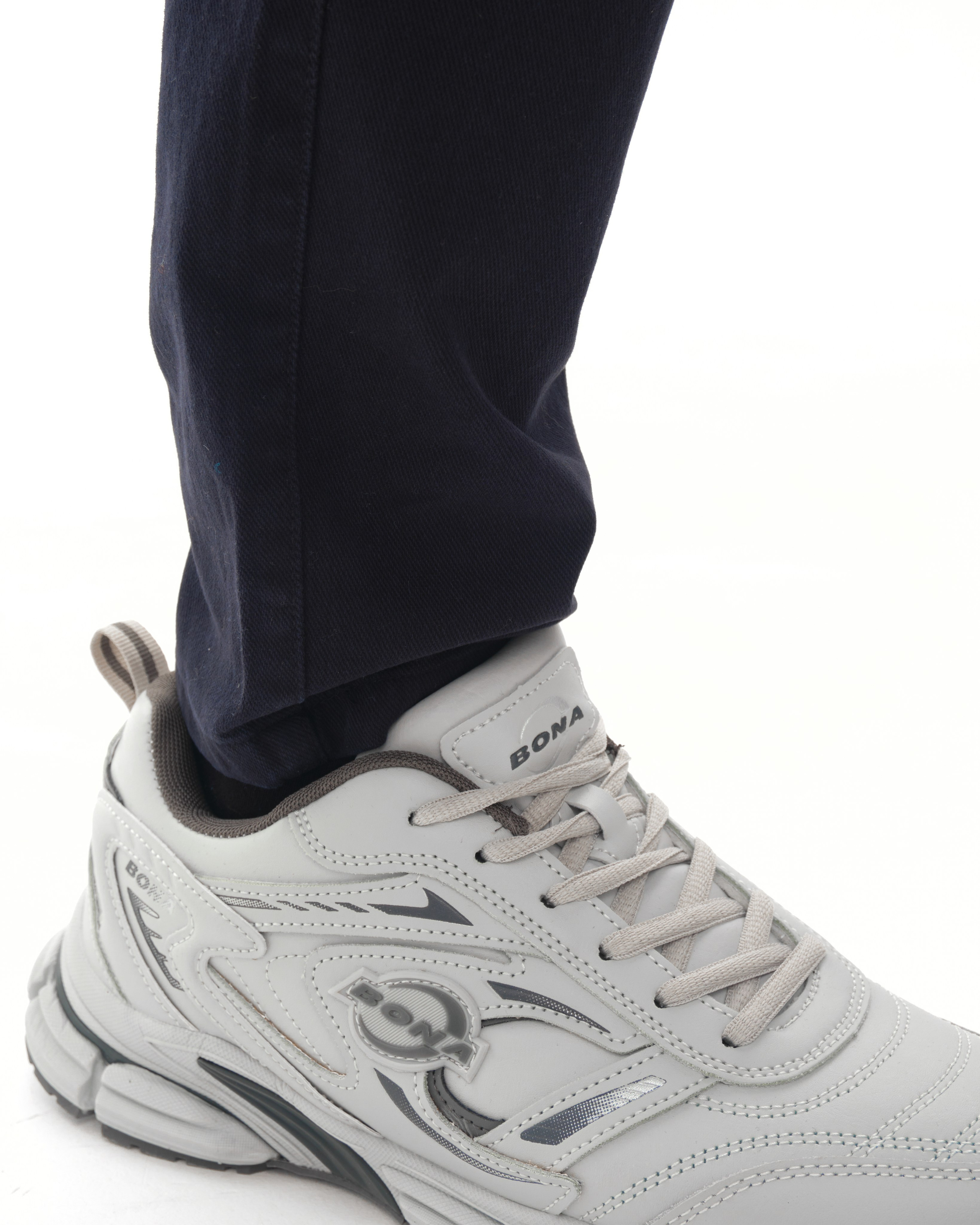 Съемка для маркетплейса, джинсы / фотоаппарат. Привет) Меня зовут Анита и я фотограф из Сургута