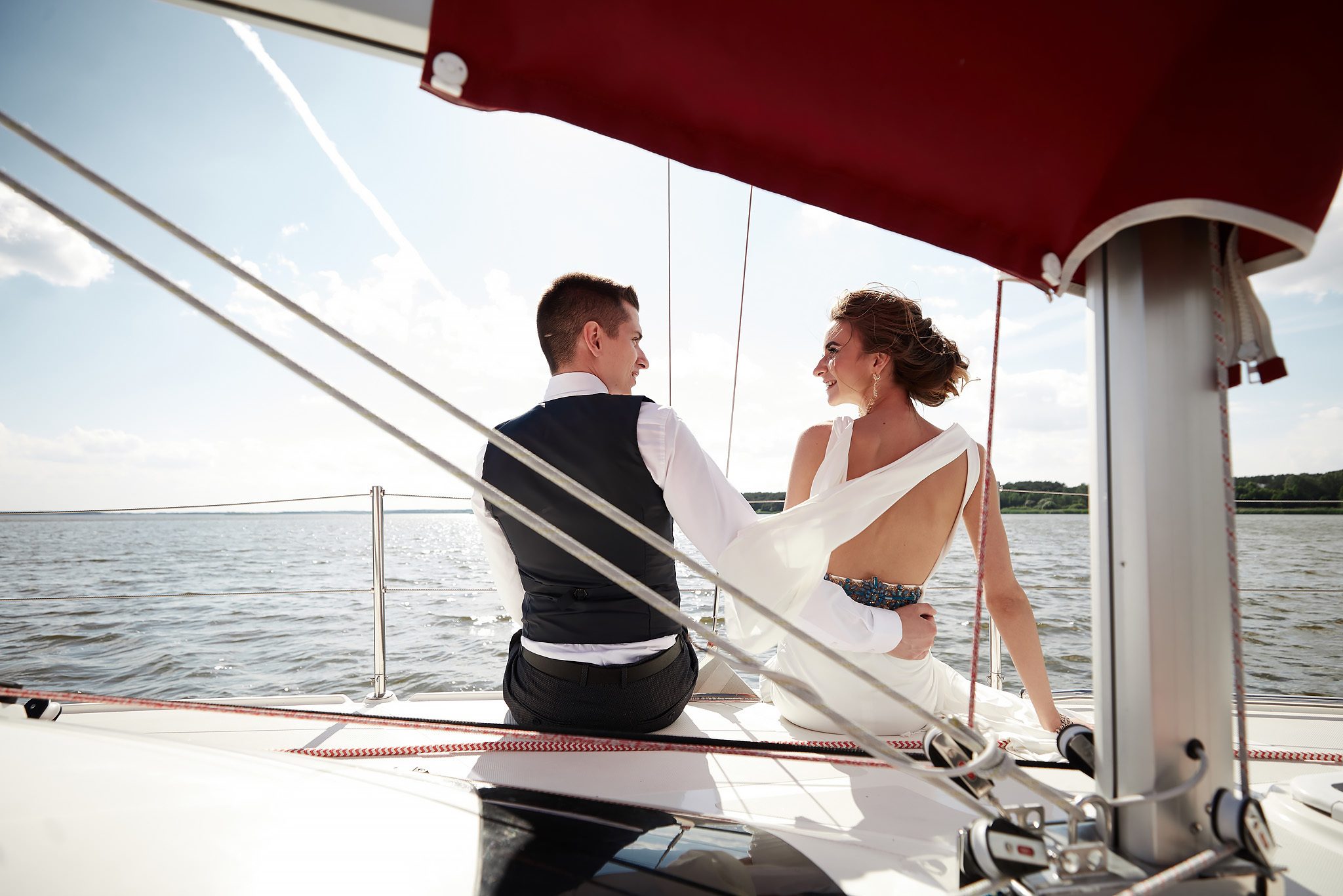 Свадьба на море. Свадьба на яхте в Солигорске. Яхта в Солигорске. Фото