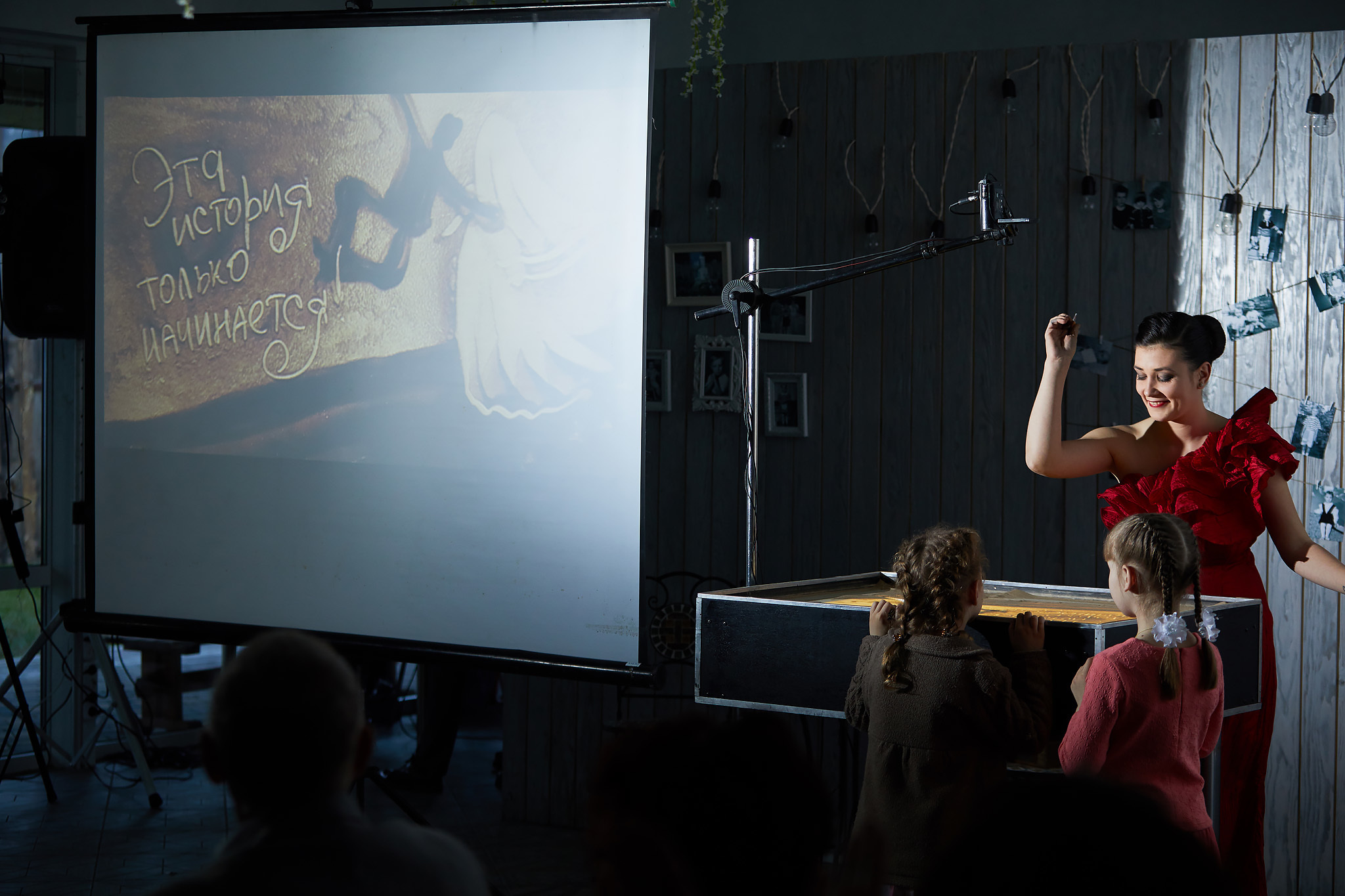 Сборы невесты на квартире. Жених и невеста собираются вместе.  Свадьба