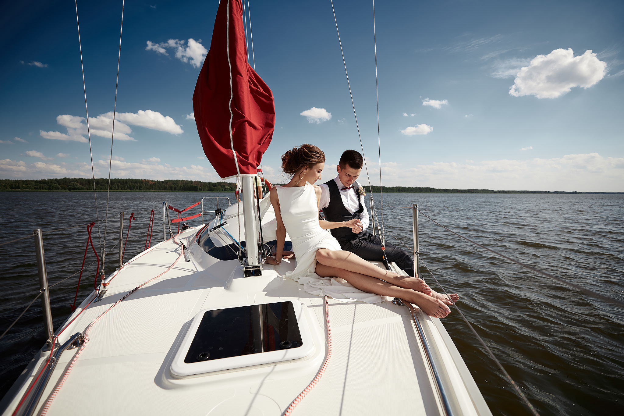 Свадьба на море. Свадьба на яхте в Солигорске. Яхта в Солигорске. Фото