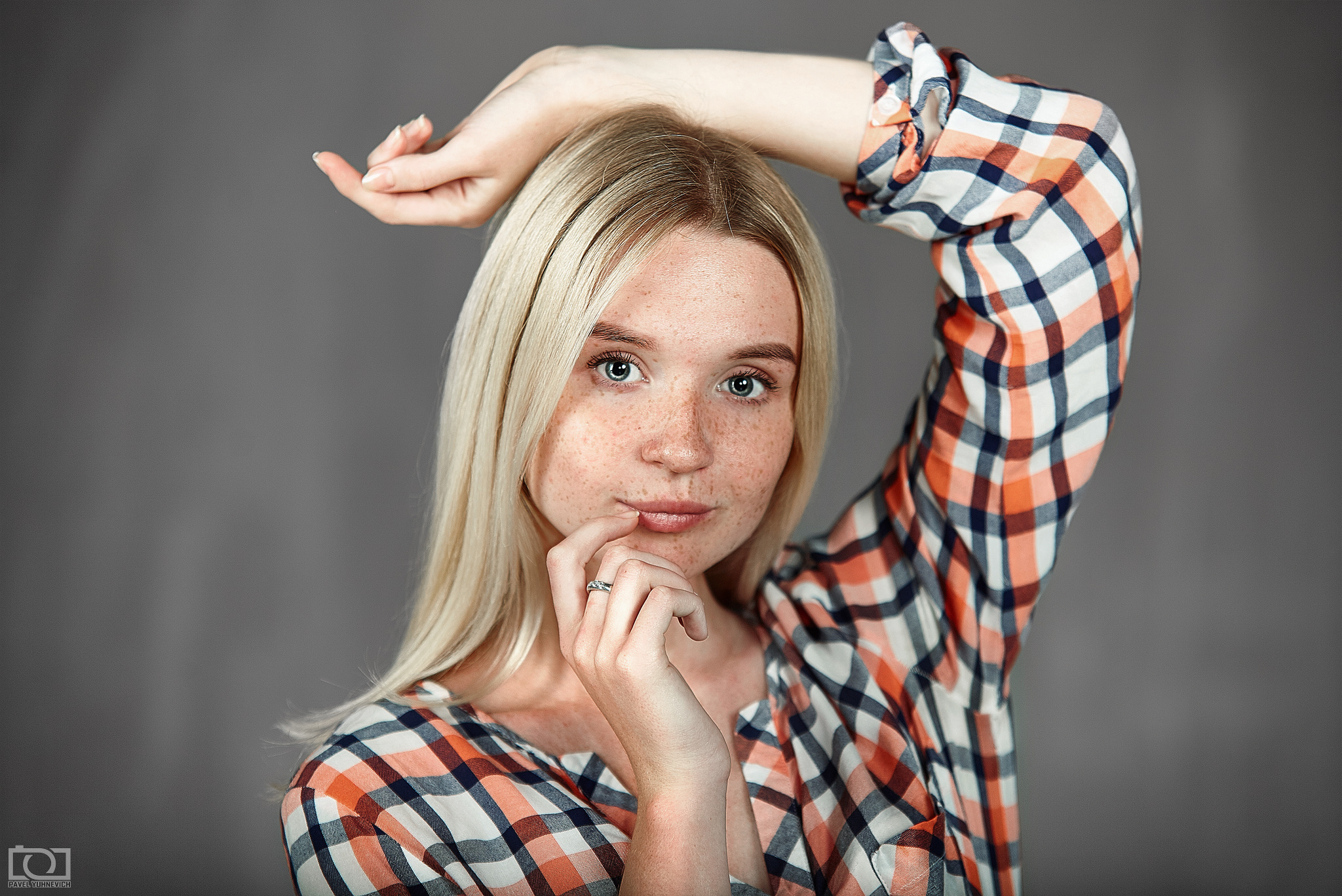 Фотосессия в студии, профессиональный студийный фотограф, ретушь и обр