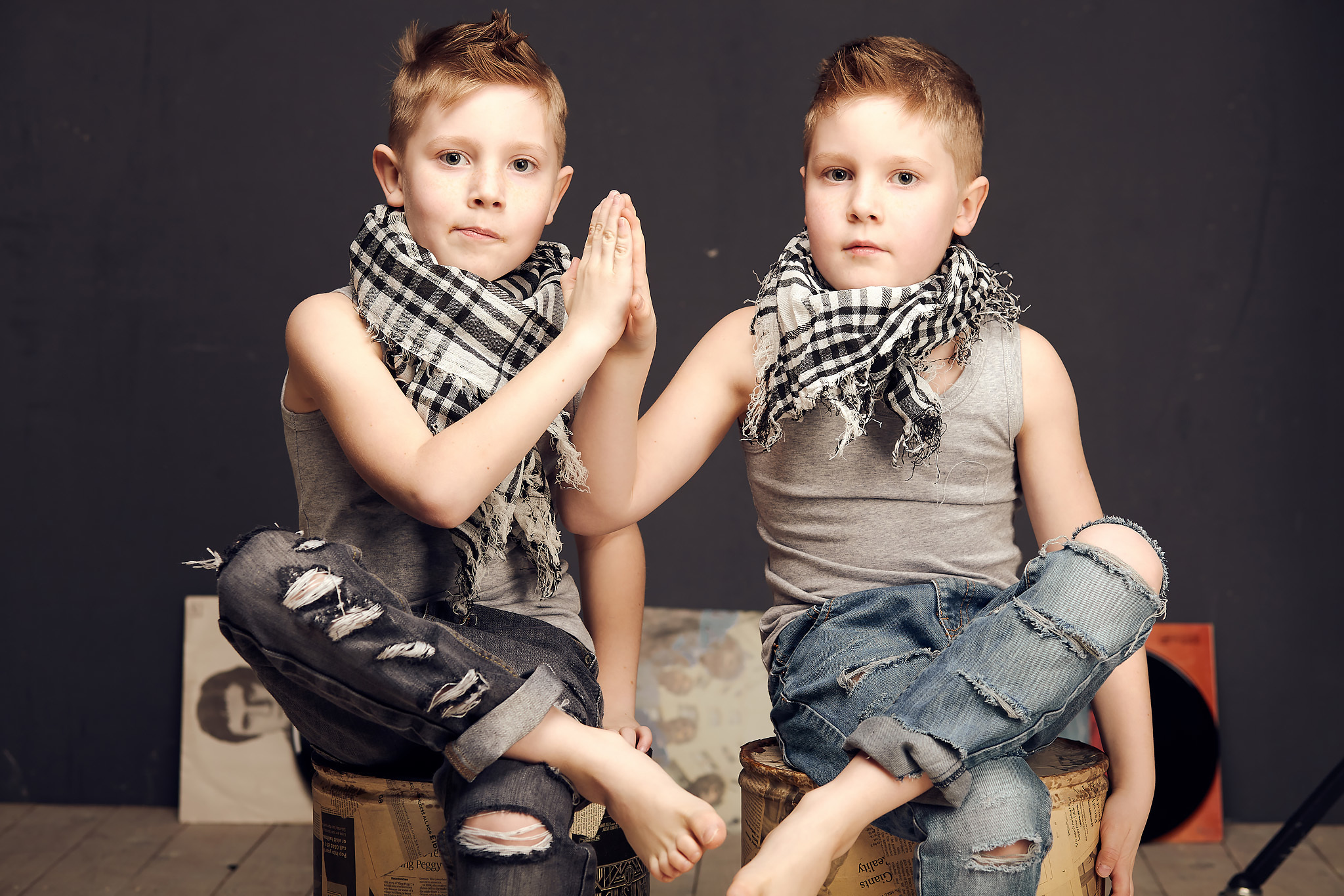 Семейная фотосессия на улице, в студии. Детская фотосъемка, индивидуал