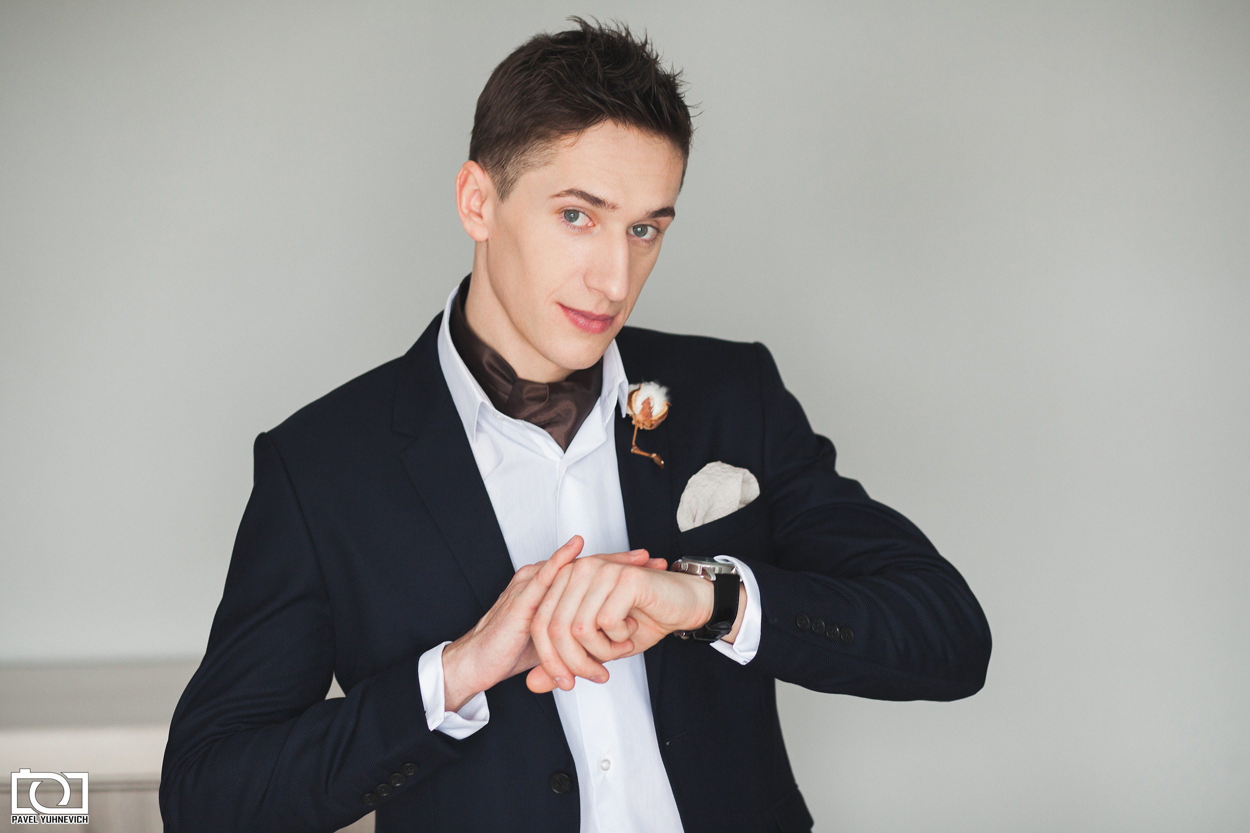 Свадьба зимой. Идеи для свадебной фотосессии зимой. Фотограф Павел Юхн