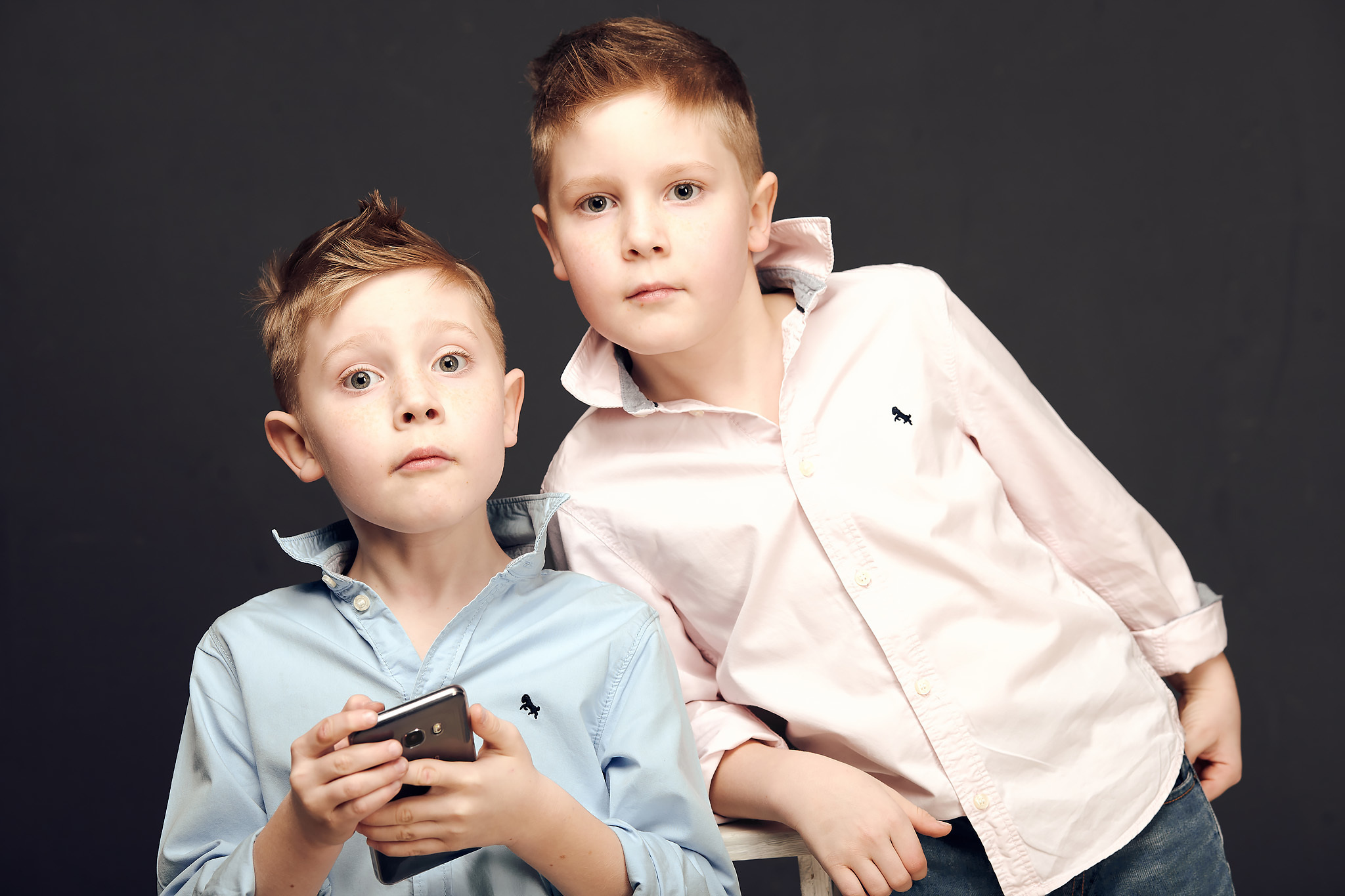 Семейная фотосессия на улице, в студии. Детская фотосъемка, индивидуал