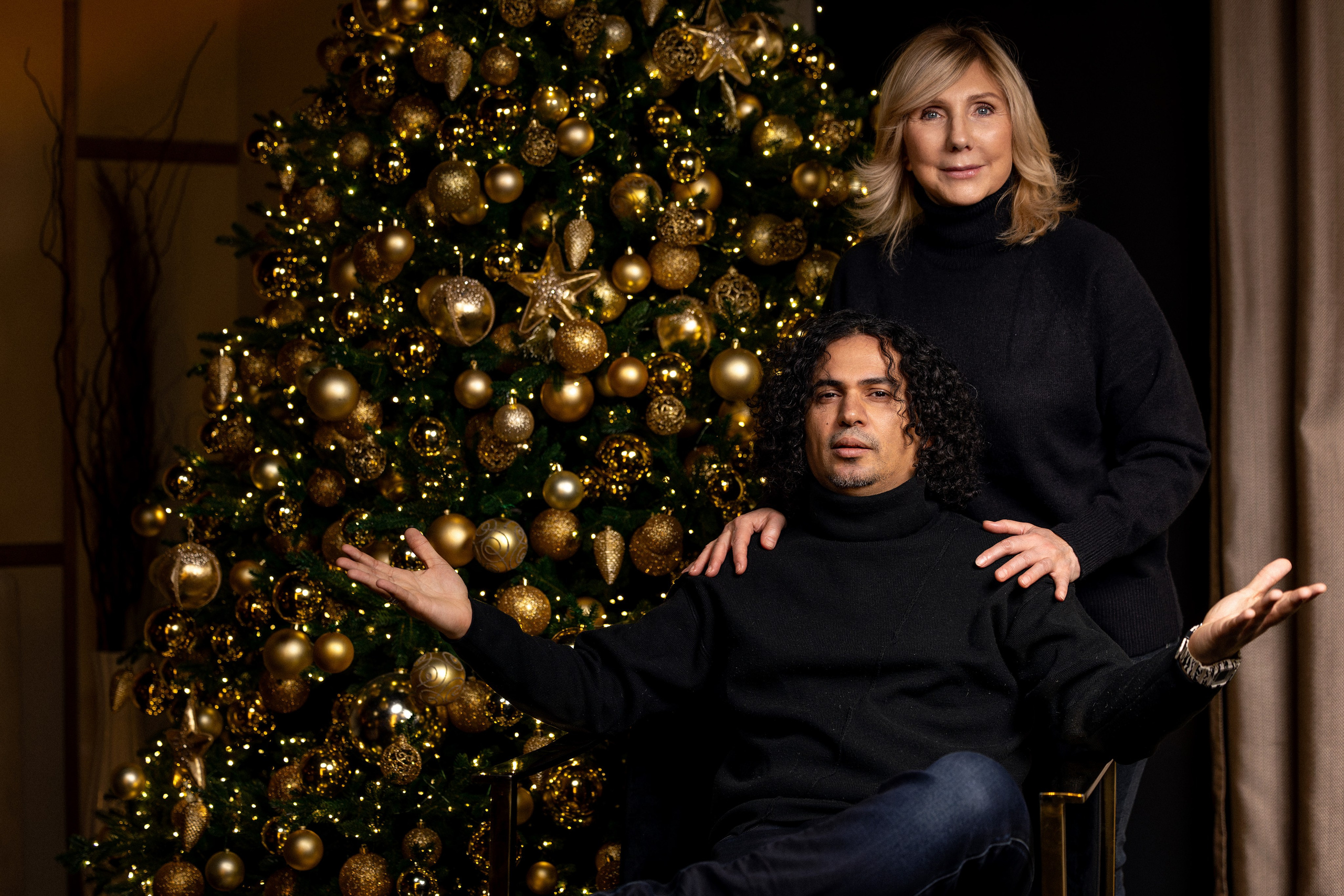 Студийная Новогодняя съемка 2025 — Атмосфера Востока