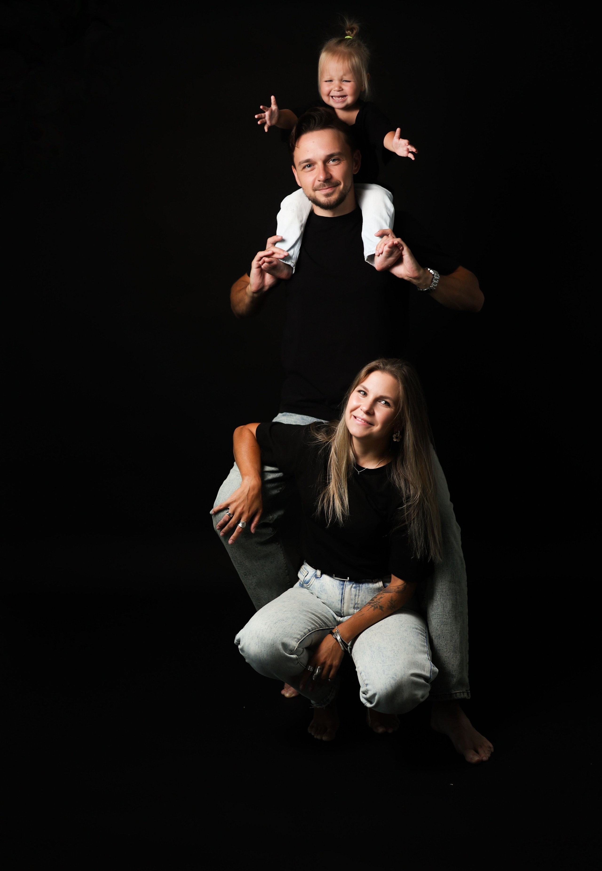 Фотосессия Алены, Алисы и Андрея. Фотограф ANNA GEREIHAN