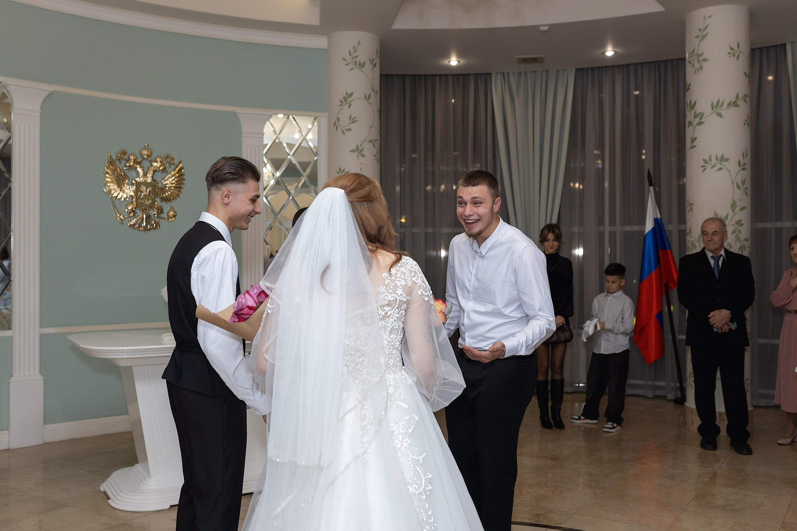 Свадебная фотосессия осенью. Фотограф в Железнодорожном и Балашихе