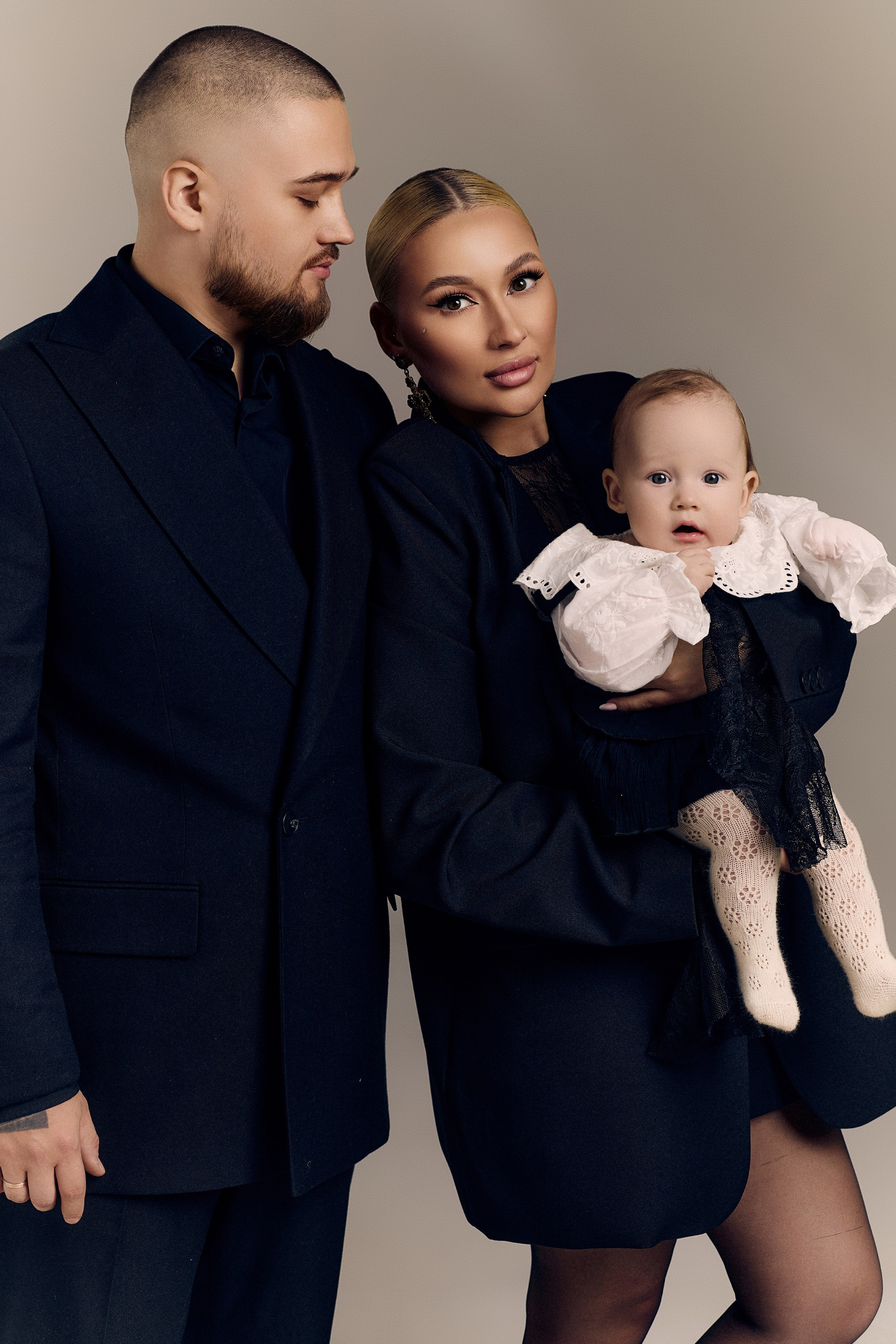 ANASTASIA & ANDREY & AVRORA. Ася Солопова, фотограф Тюмень