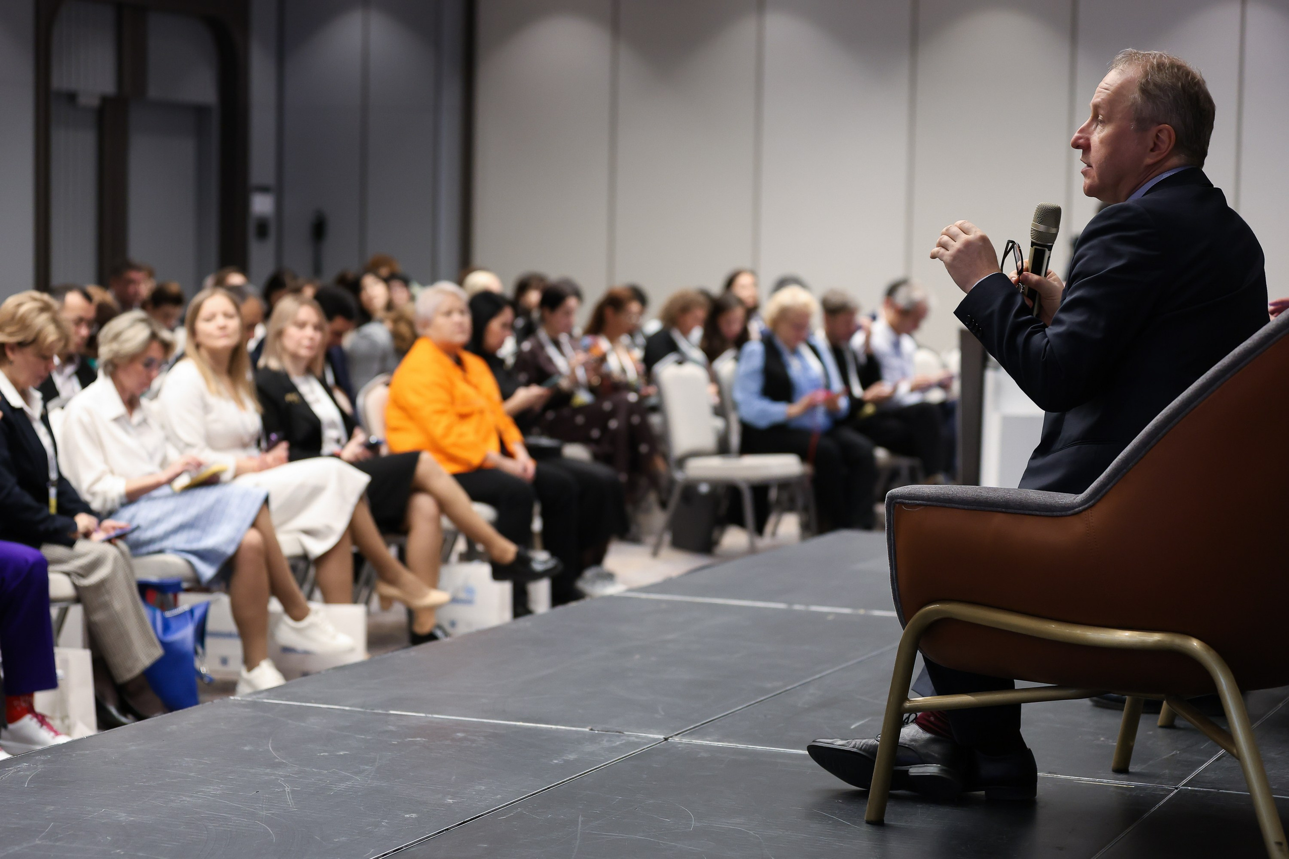 Форум. Человекоцентричное управление. Евгений Матвеев — фотограф в Санкт-Петербурге