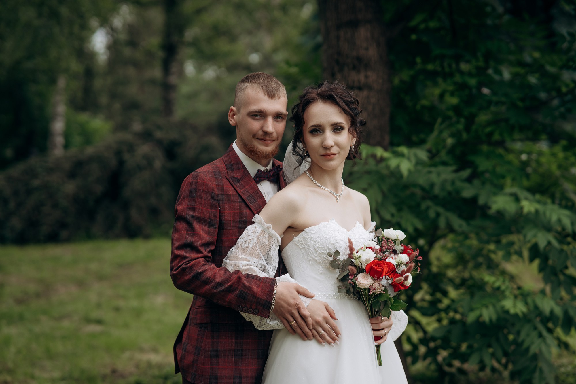 Свадебная фотосессия летом с выездной регистрацией. Свадебный и репортажный фотограф в Ярославле Евгений Сальников