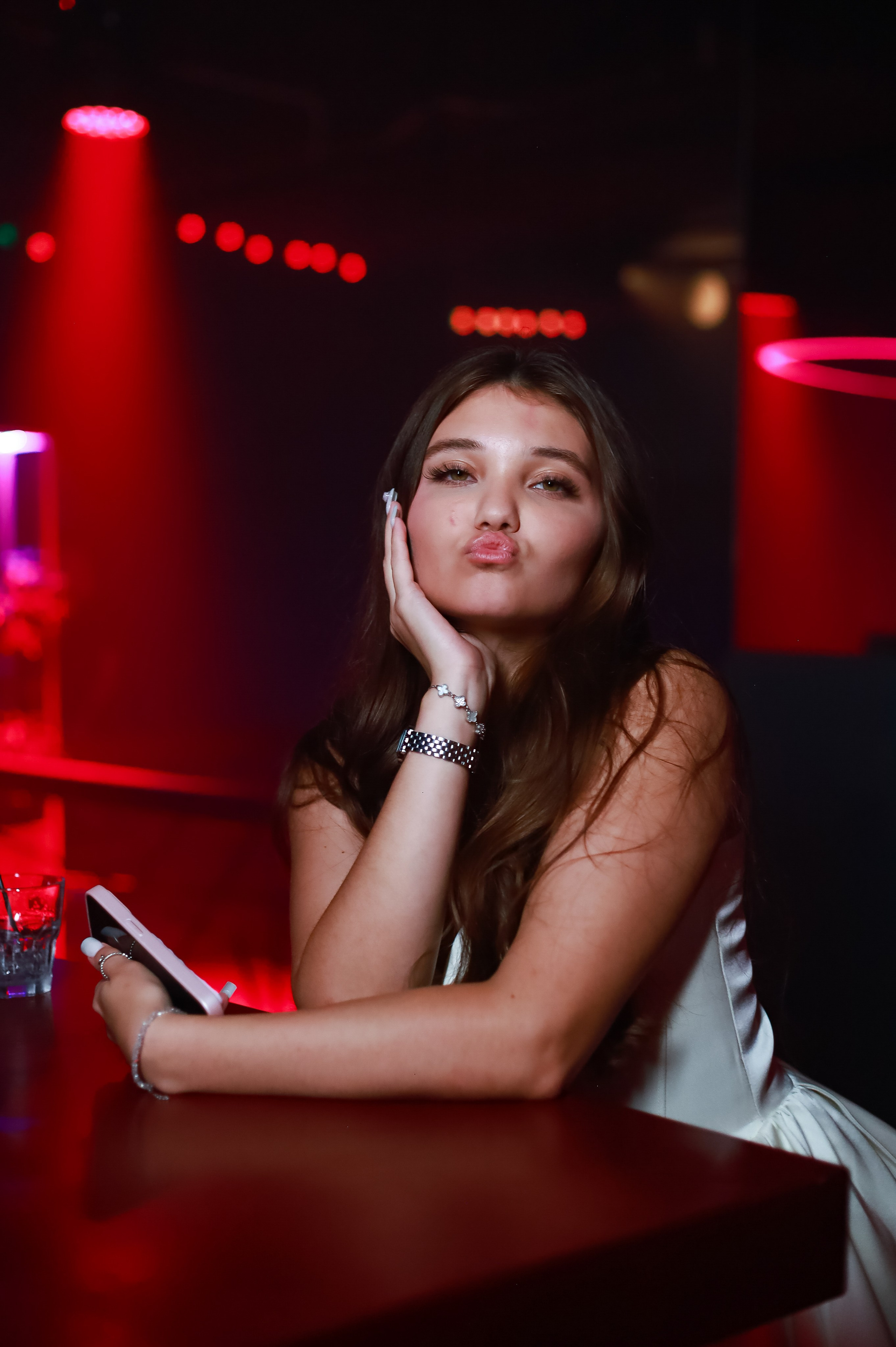 Клуб Резиденция лучшее. Контакты