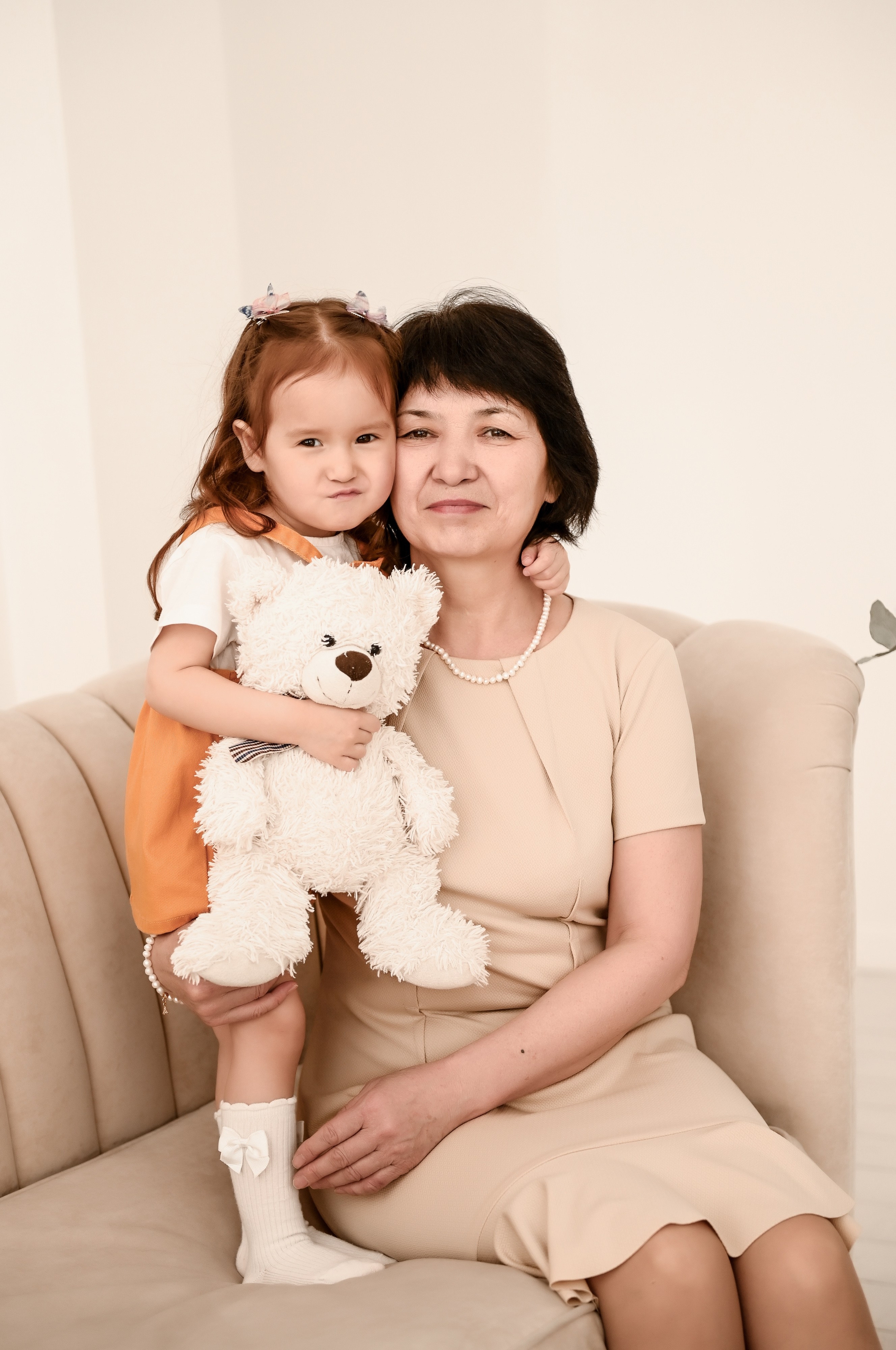 Семейная студийная  фотосессия 2. Свадебный, семейный, детский, контент фотограф в Омске Максим Ильин