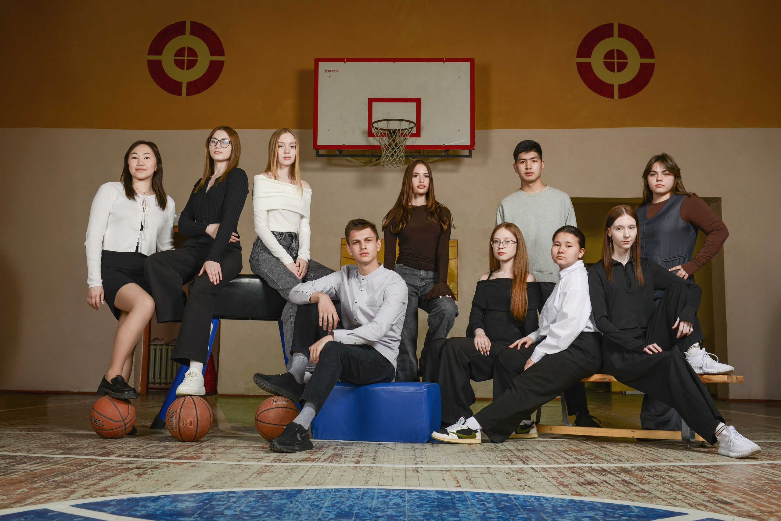 Групповые снимки в школе. Татьяна Гойда портретный и семейный фотограф Ленск. Выпускные альбомы