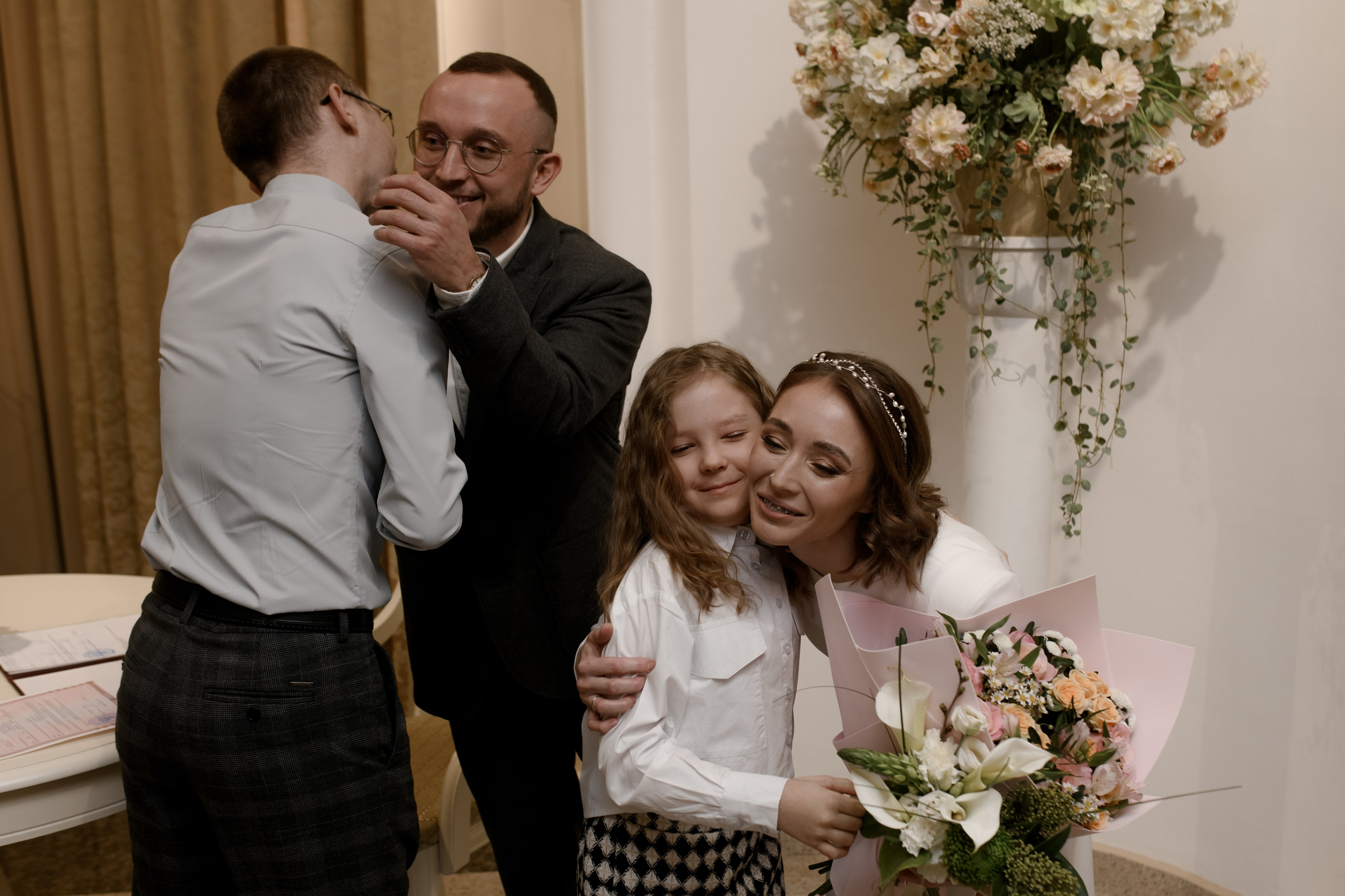 Регистрация Анастасии и Никиты — Краеведческий музей. Свадебный фотограф Екатеринбург/Челябинск — Любовь Волохова