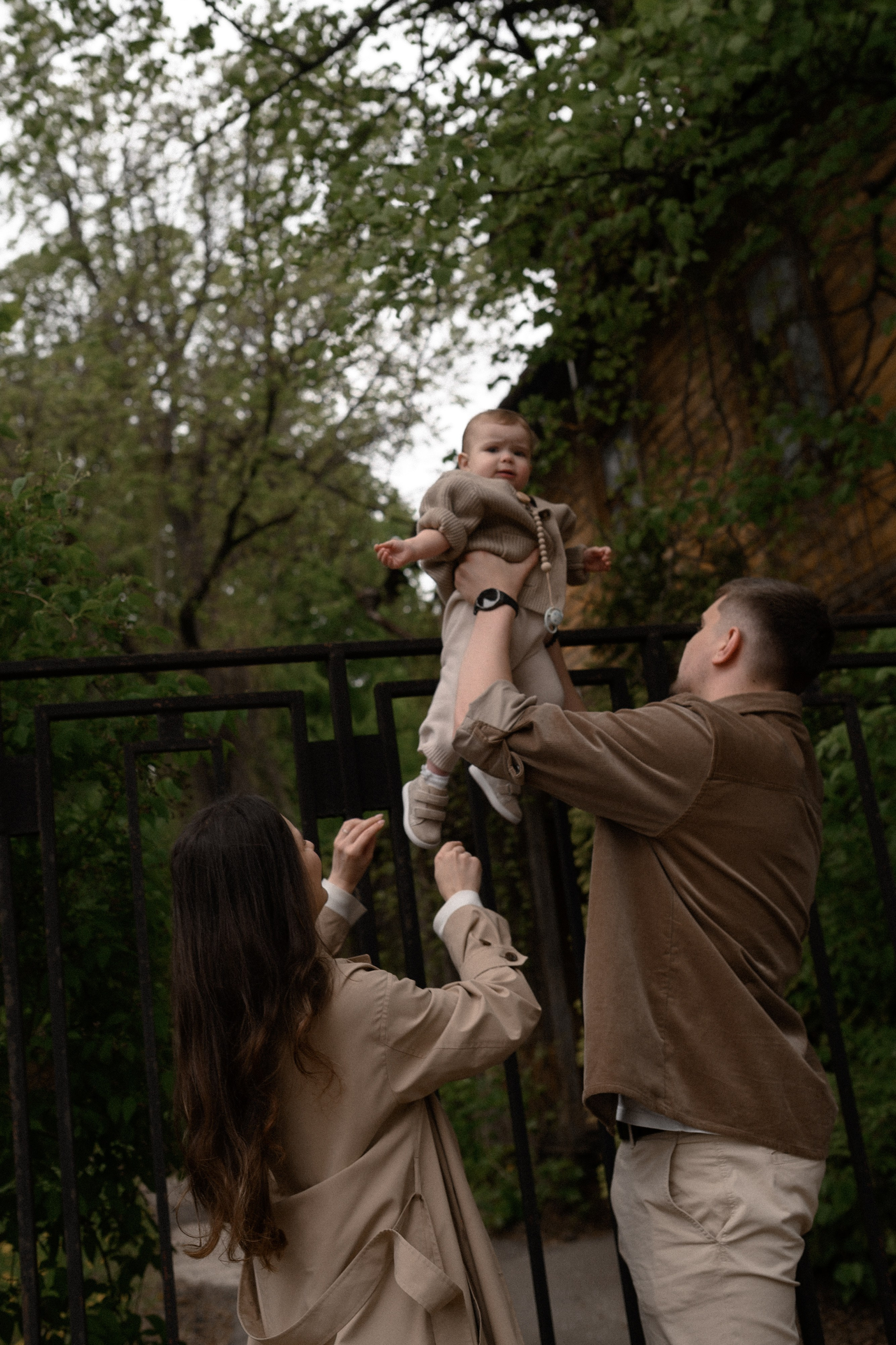 Даня, Лида и Эмма. Прогулка по усадьбе. Семейный и свадебный lifestyle-фотограф в Москве Мария Петрова