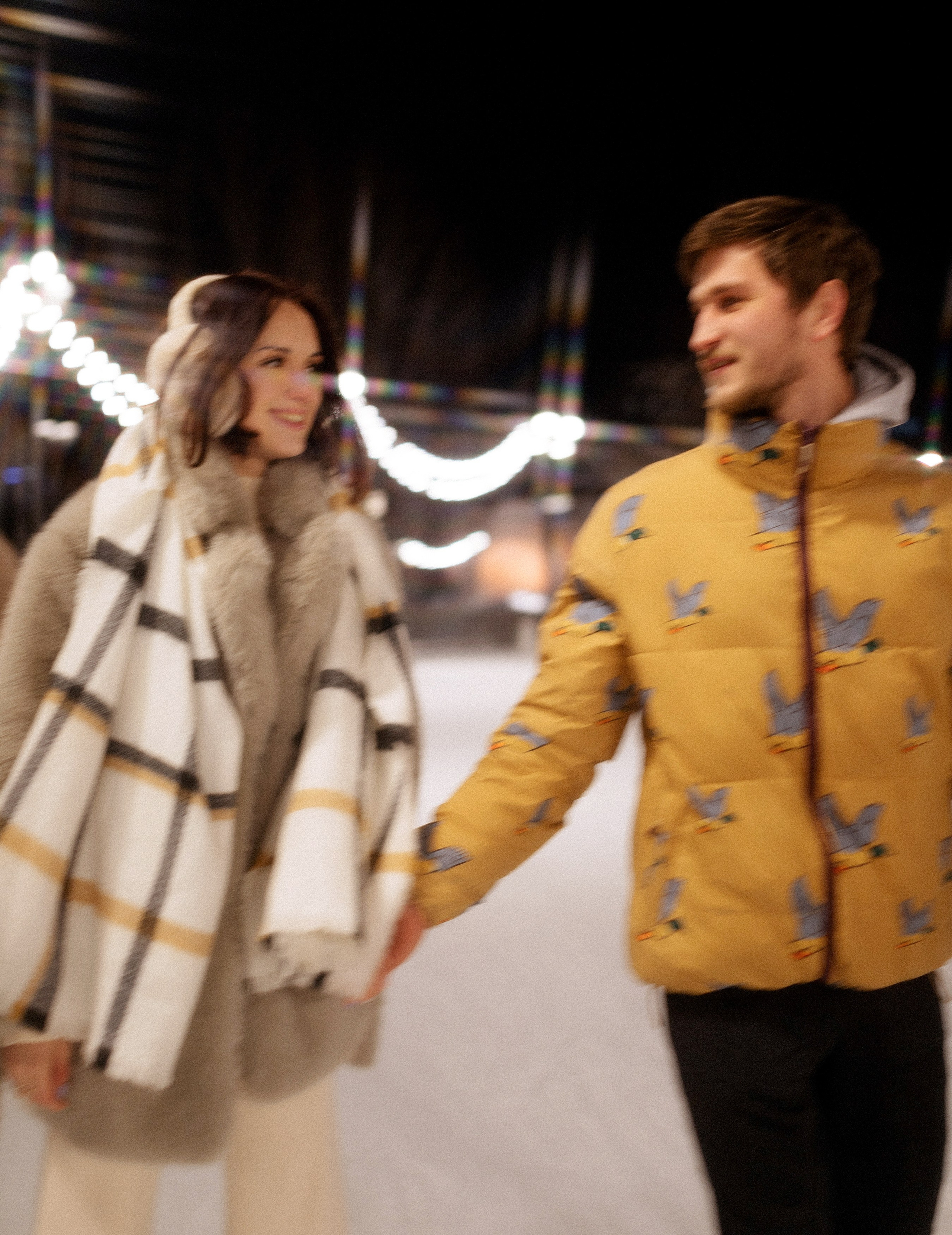 Алина и Сергей на катке. Портретный фотограф в Санкт-Петербурге Катя Протасевич