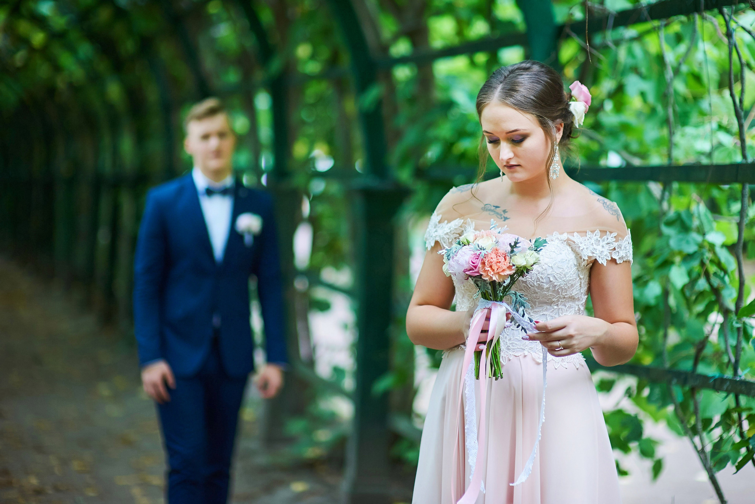 Ульяна и Дмитрий (свадебная прогулка в Сестрорецке под дождем, , фотосессия в верхнем парке Петергофа). Портретный, семейный и свадебный фотограф в Санкт-Петербурге и в Пушкине Ширяев Денис