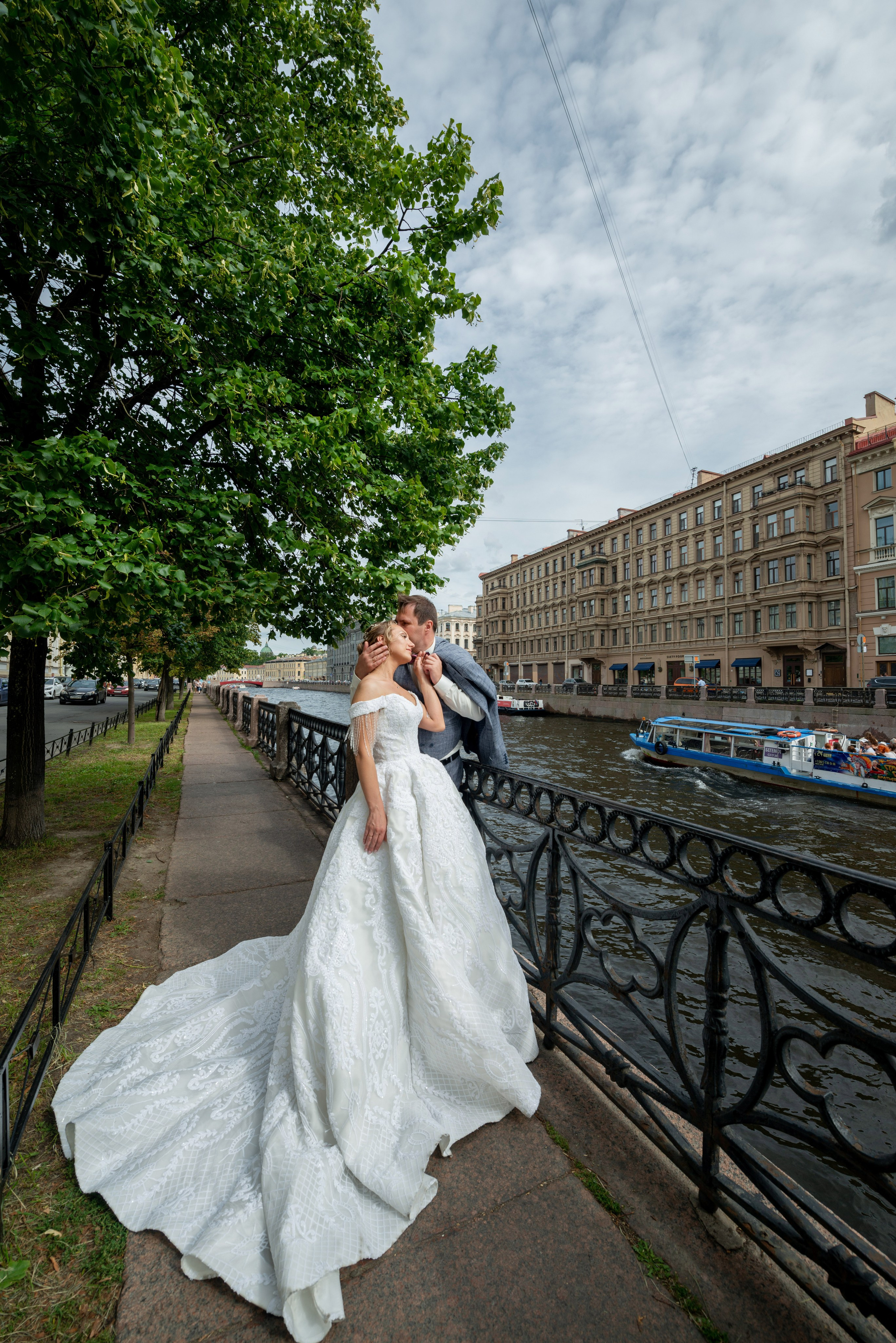 Анастасия и Игорь (фотосессия во Втором Дворце Бракосочетания, Польский сад, здание городской Ратуши). Портретный, семейный и свадебный фотограф в Санкт-Петербурге и в Пушкине Ширяев Денис