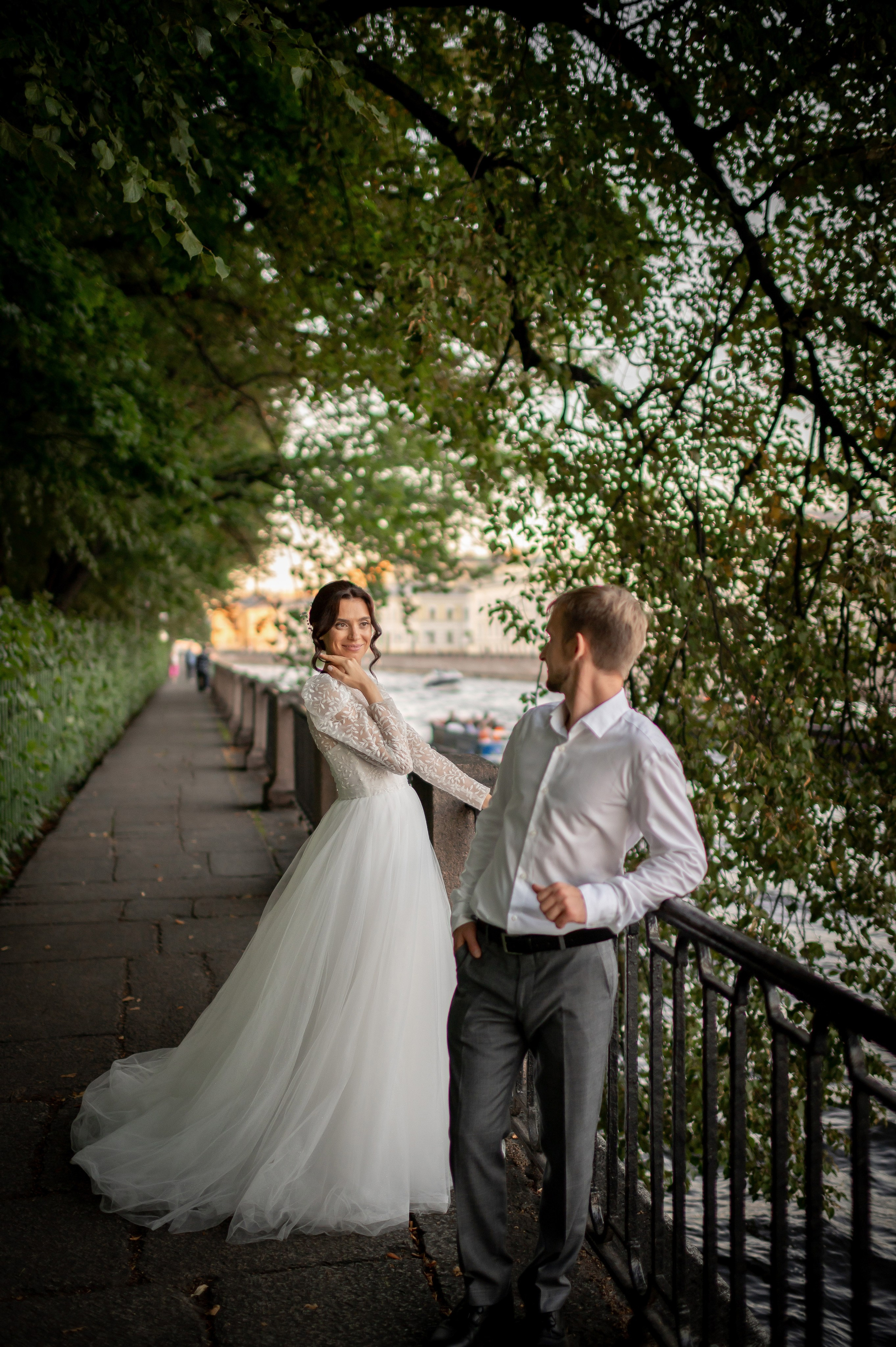 Кирилл и Анжела (круассаны, кофе и фотосессия в Летнем саду). Портретный, семейный и свадебный фотограф в Санкт-Петербурге и в Пушкине Ширяев Денис