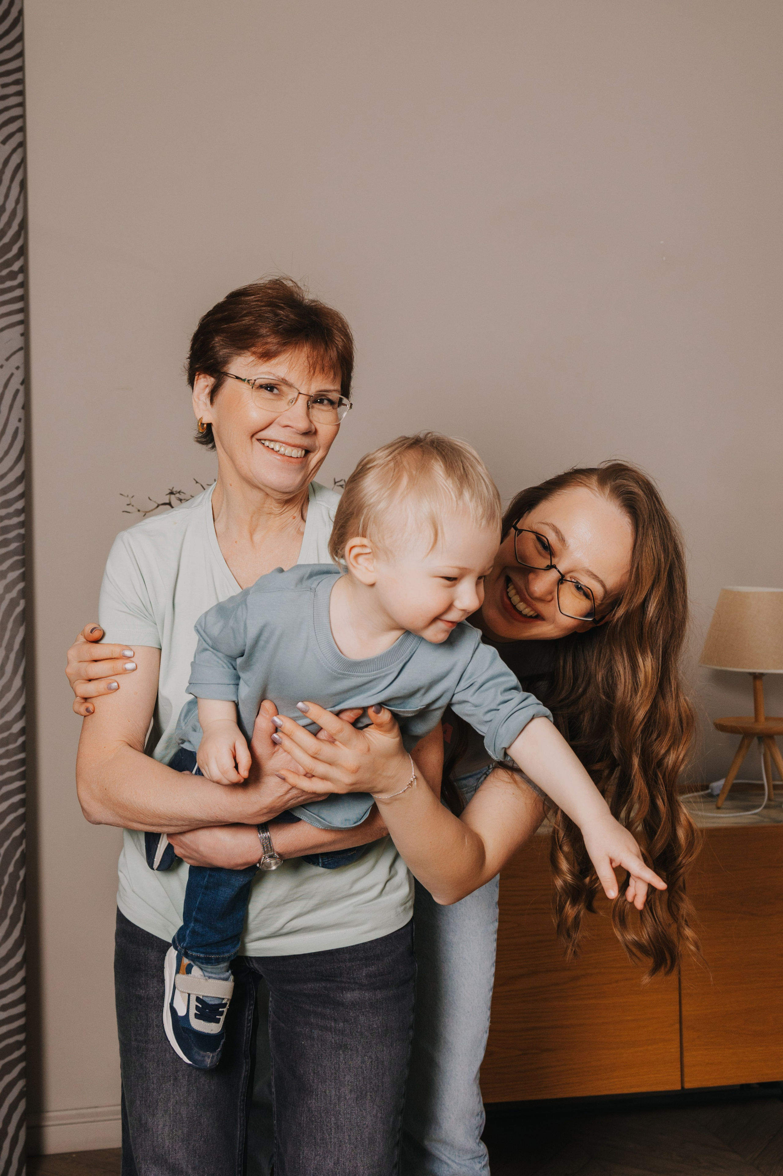 Большая семья. Домашняя фотосессия