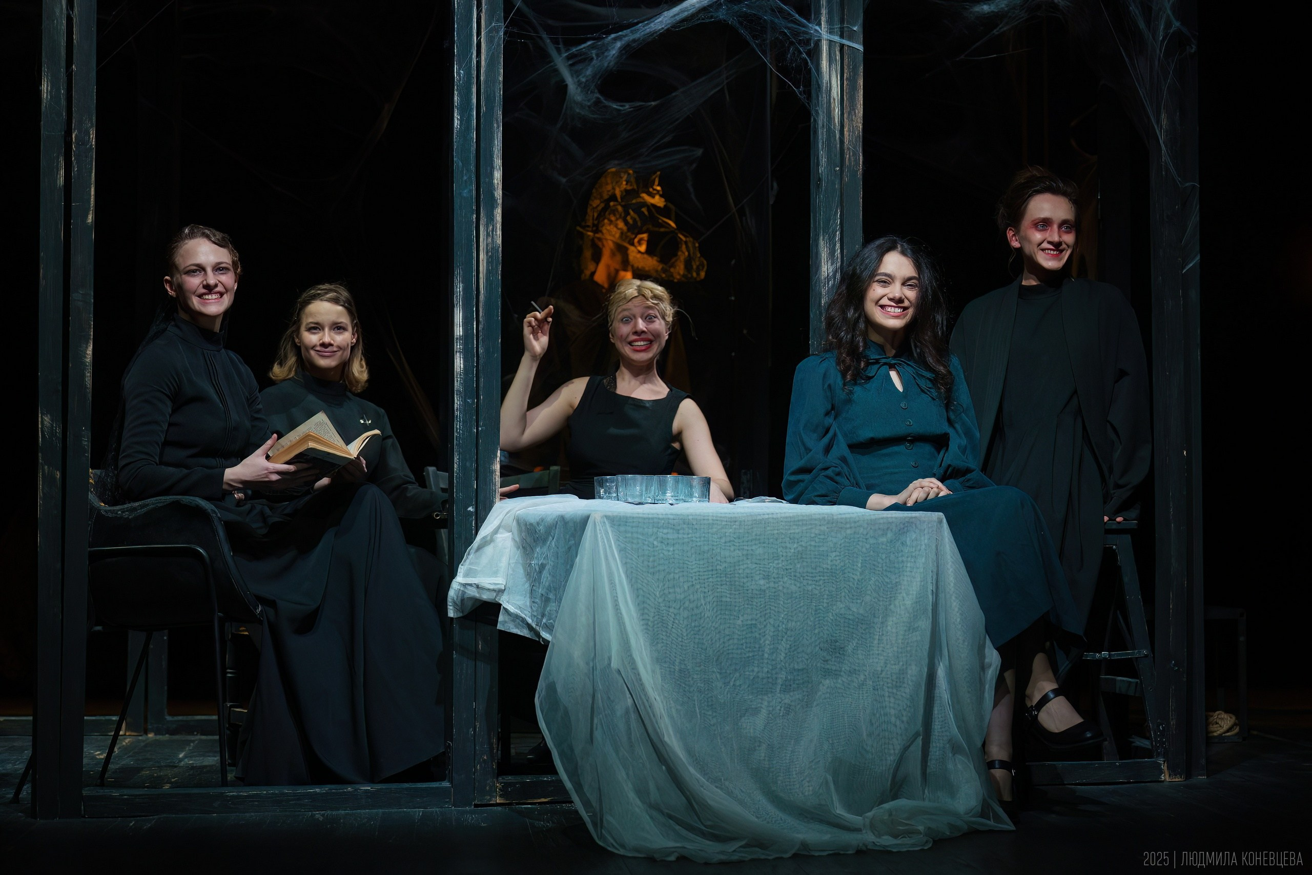 Спектакль «Дом Бернарды Альбы», ГИТИС, мастерская Олега Кудряшова. Режиссер Денис Лобанов