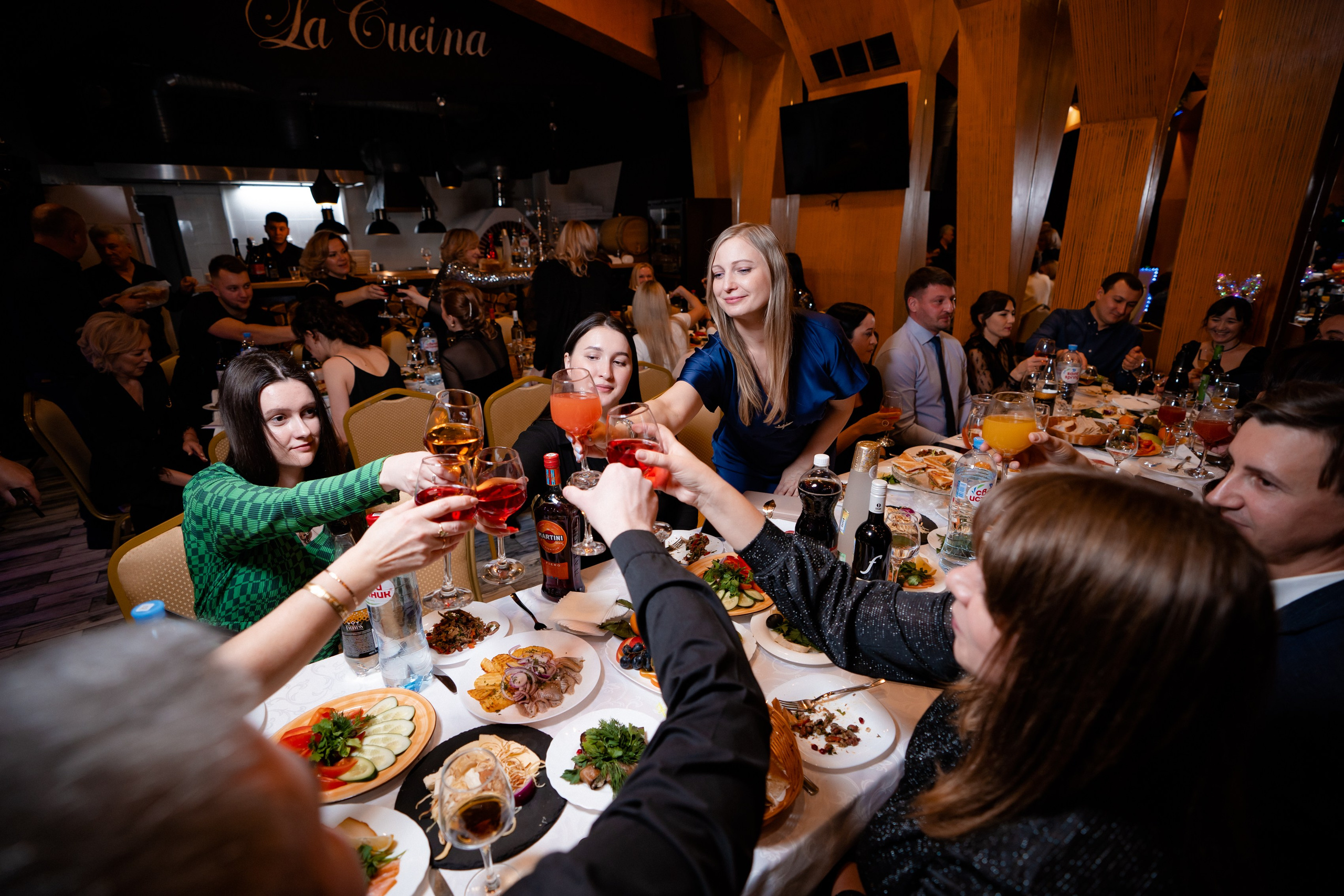 Корпоративная фотосъёмка для ТехноАвиа. Свадебный и репортажный фотограф в Уфе и по России