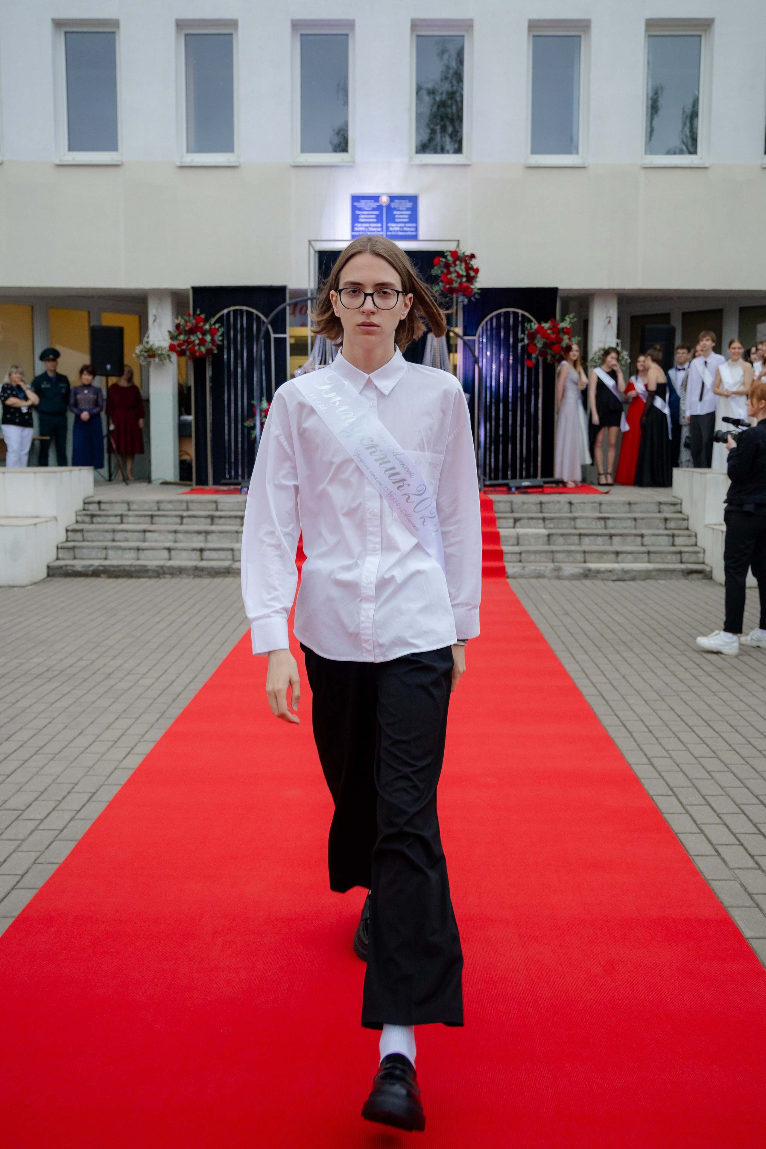 Школьный выпускной 2024 год в Соколе (Минск). Свадебный фотограф в Минске/Беларуси Сергей Спиридонов
