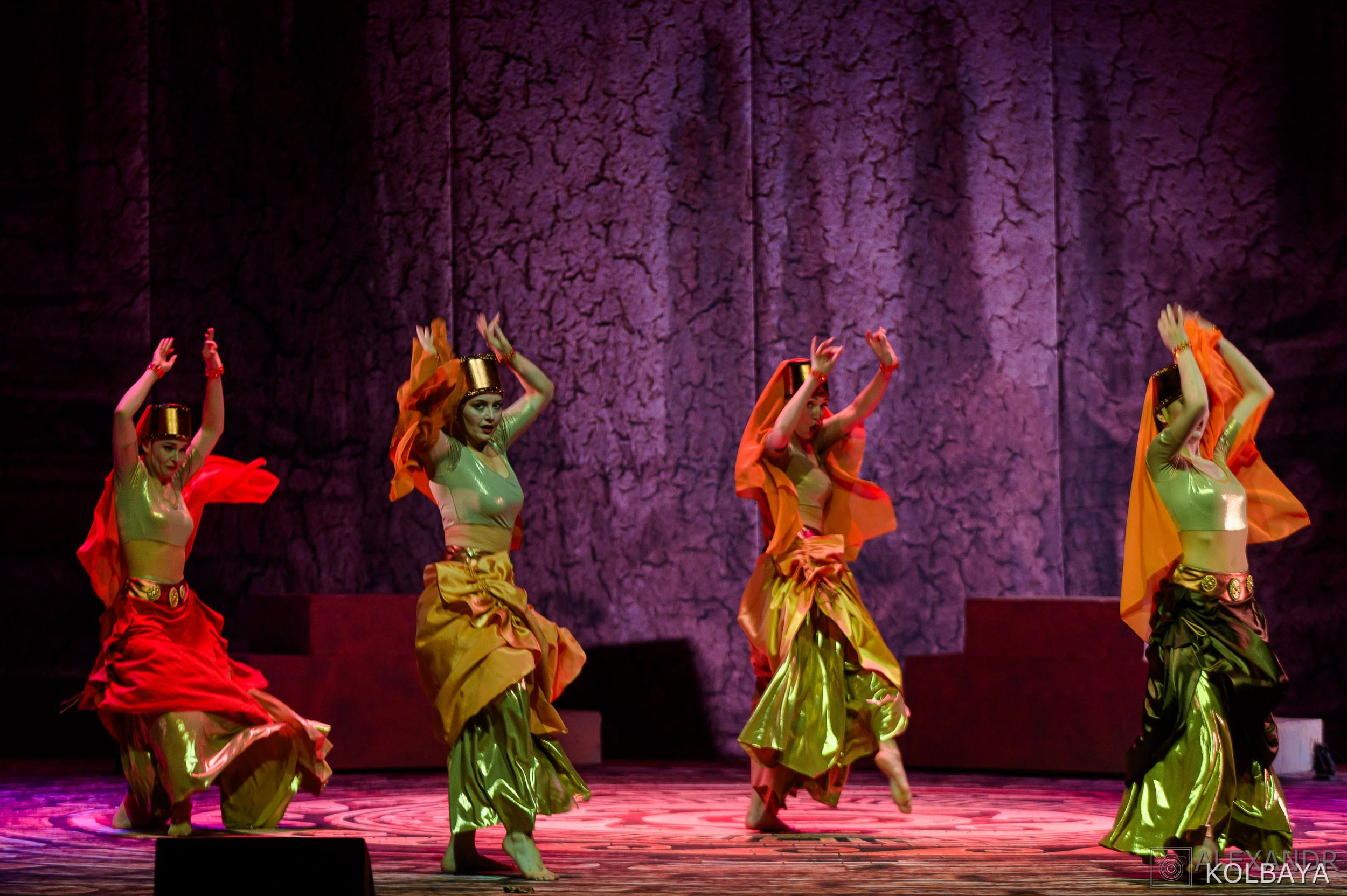 Фоторепортаж со спектакля Гладиатор в Театре Терезы Дуровой. Концертный и театральный репортажный фотограф в Москве Александр Колбая