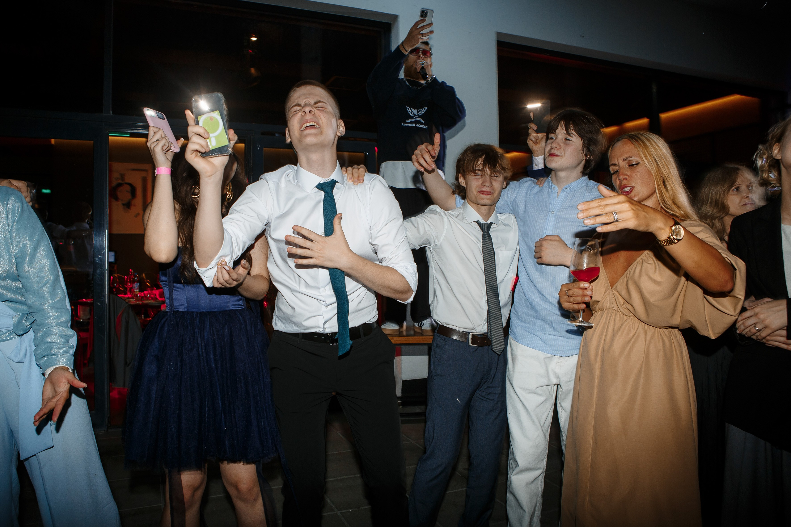 Выпускной Гимназия 12 2024 OpenHouse. Свадебный и портретный Фотограф в Липецке Дмитрий Котюков