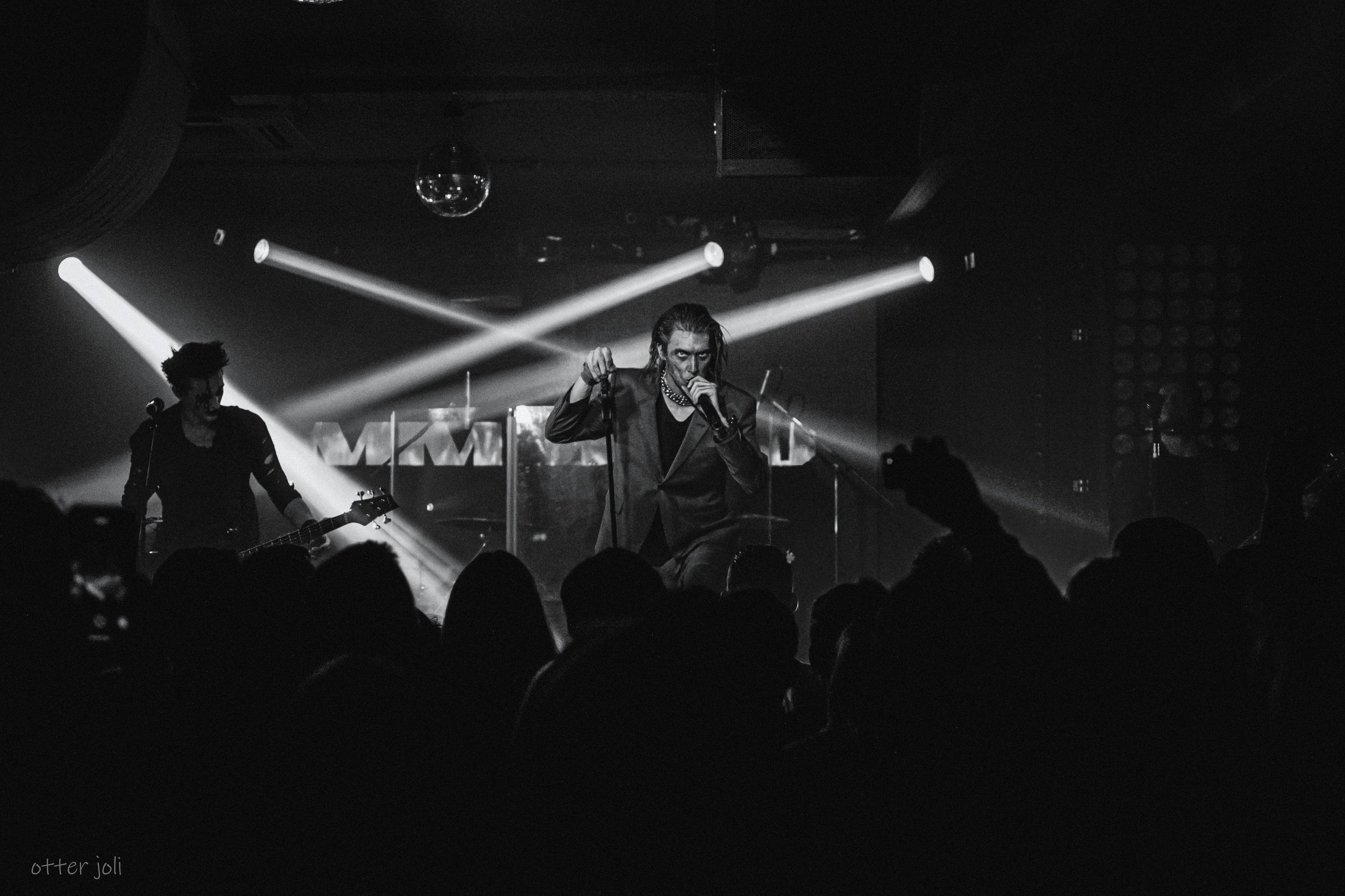 Контакты. Концертный репортёр Валерия Сафина