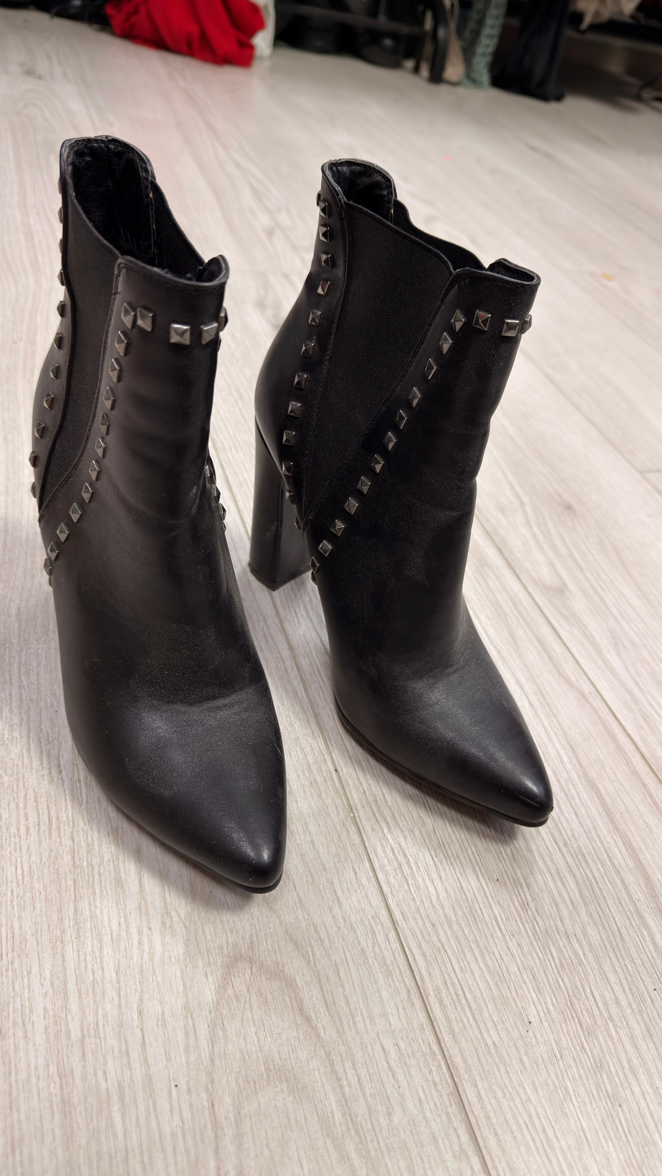 Туфли в аренду. Аренда костюмов, платьев и реквизита для фотосессий на Камчатке