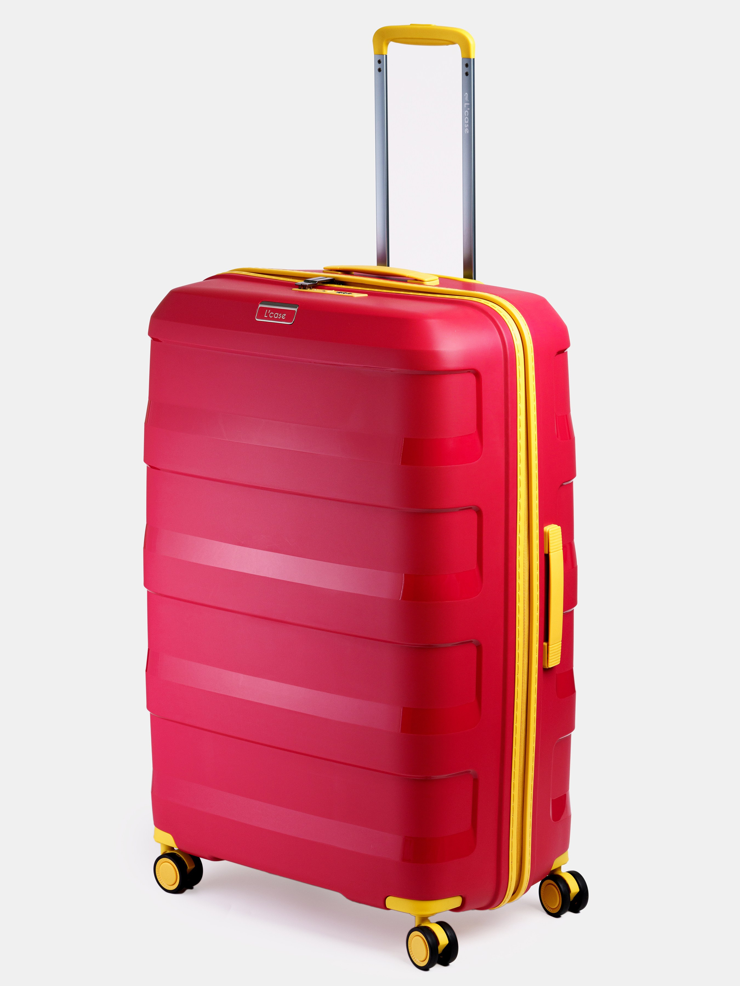 Белый фон. KED Production — продакшн из СПб. Создаём фото, видео и контент, который помогает брендам и селлерам продавать больше