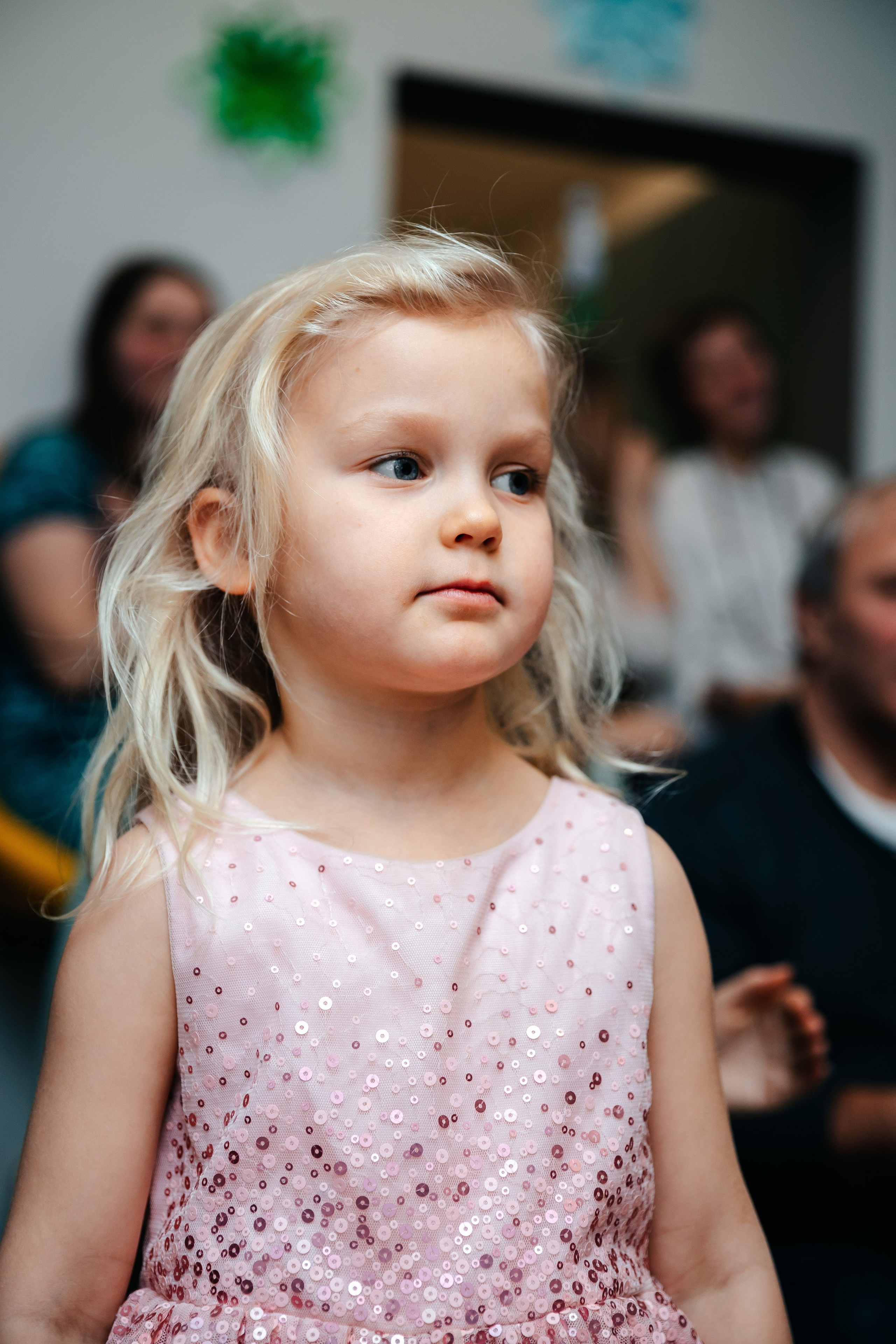 Новогодний утренник в Монтессори-школе. Семейный lifestyle фотограф в Санкт-Петербурге Людмила Пахомова