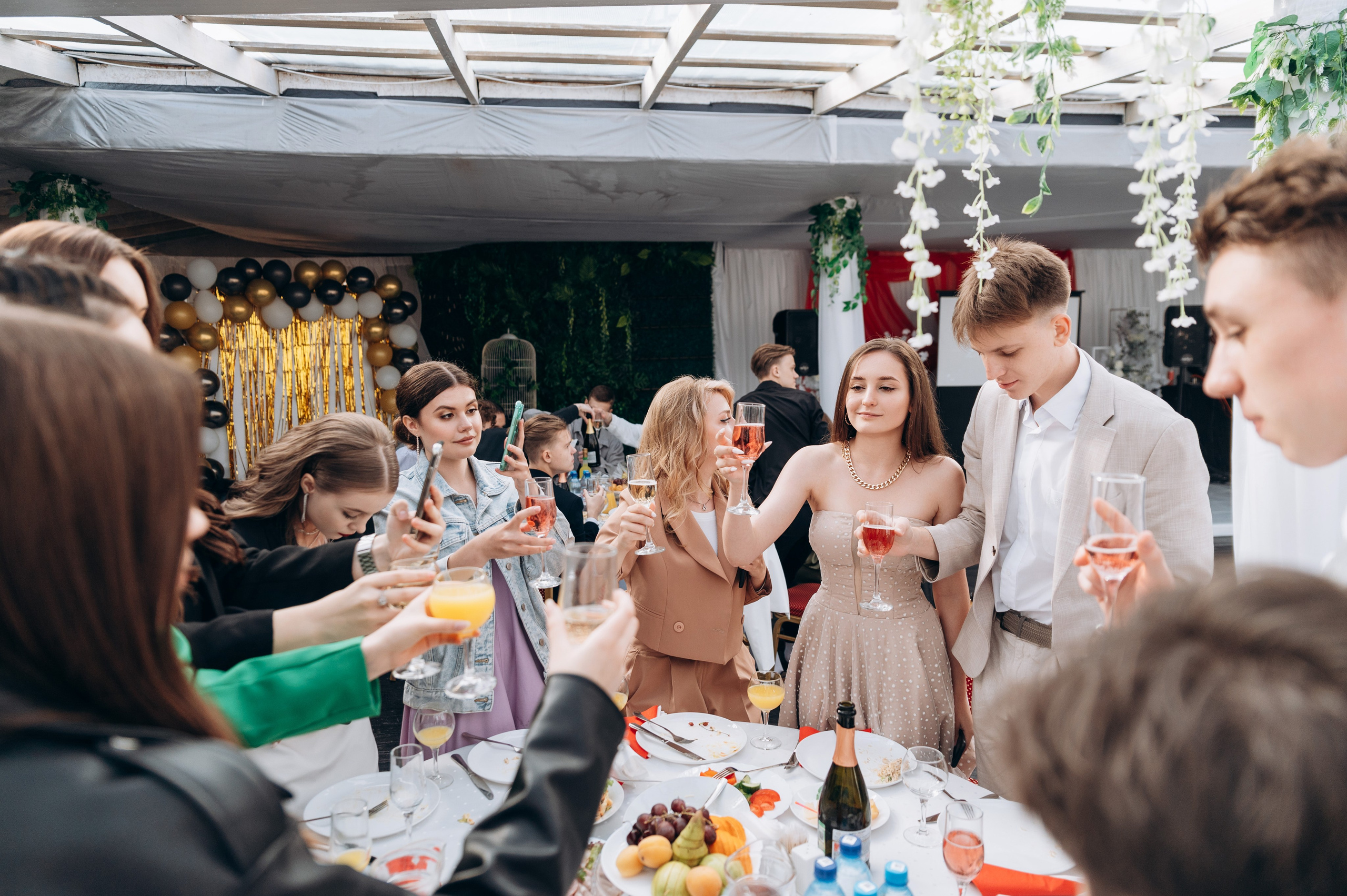 Выпускной 11 класс, банкет. Фотограф в Новосибирске