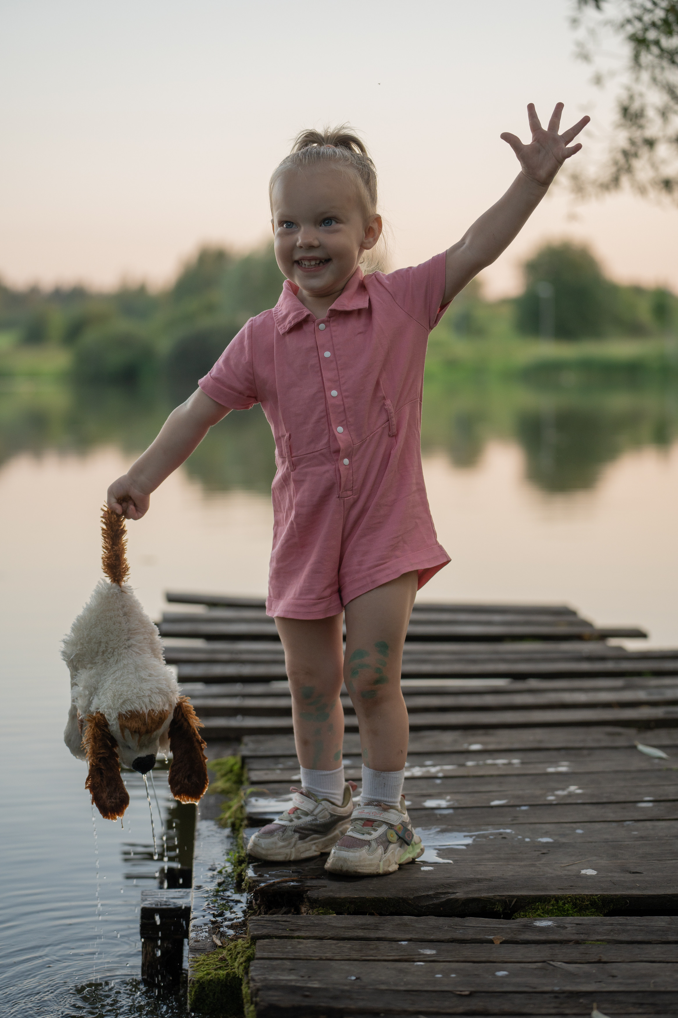 Детская фотосессия у воды. Портретный фотограф Олеся Владимирова в Москве